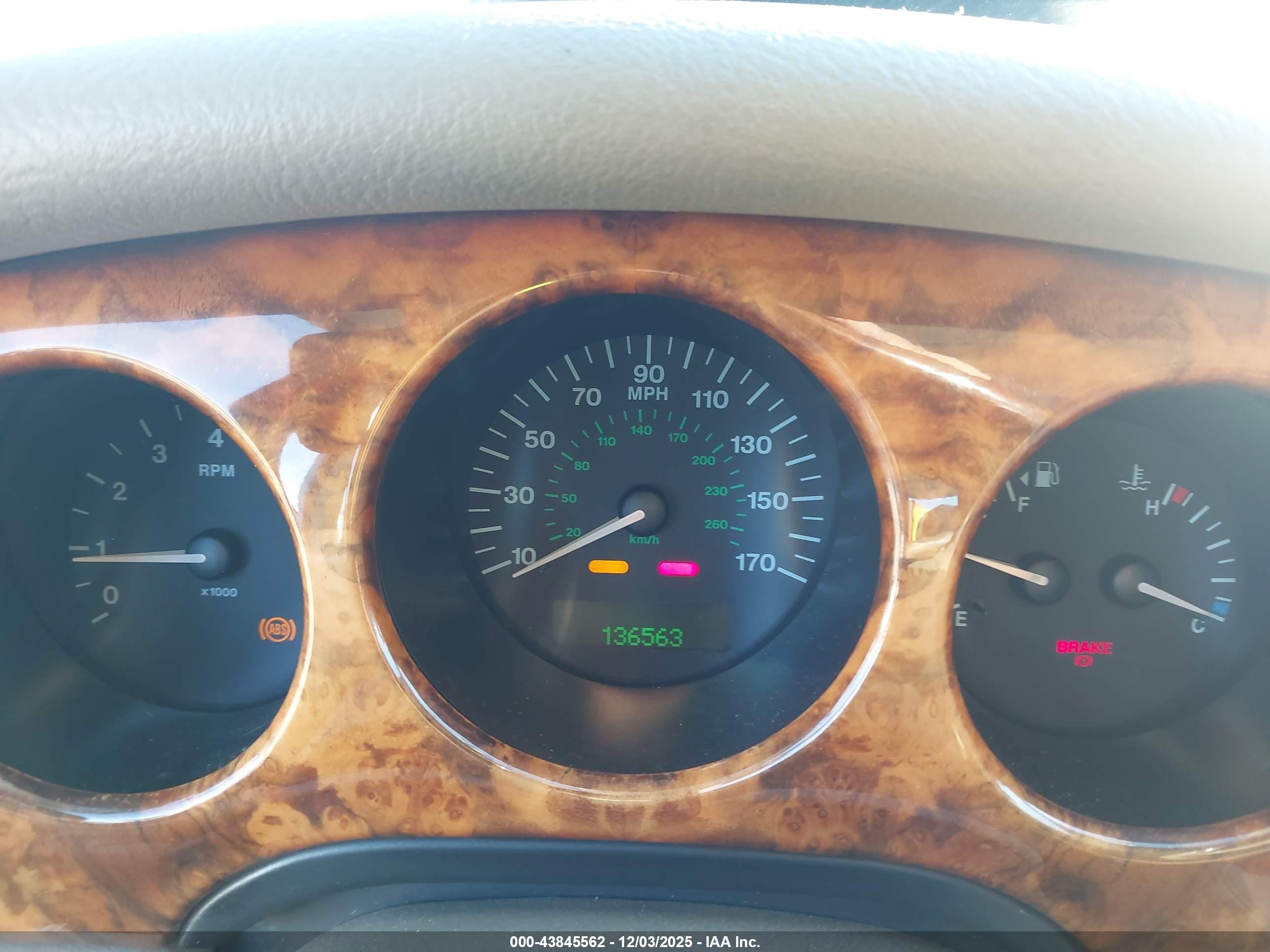 1999 Jaguar Xj8 Vanden Plas Orange vin: SAJKD6044XC874638