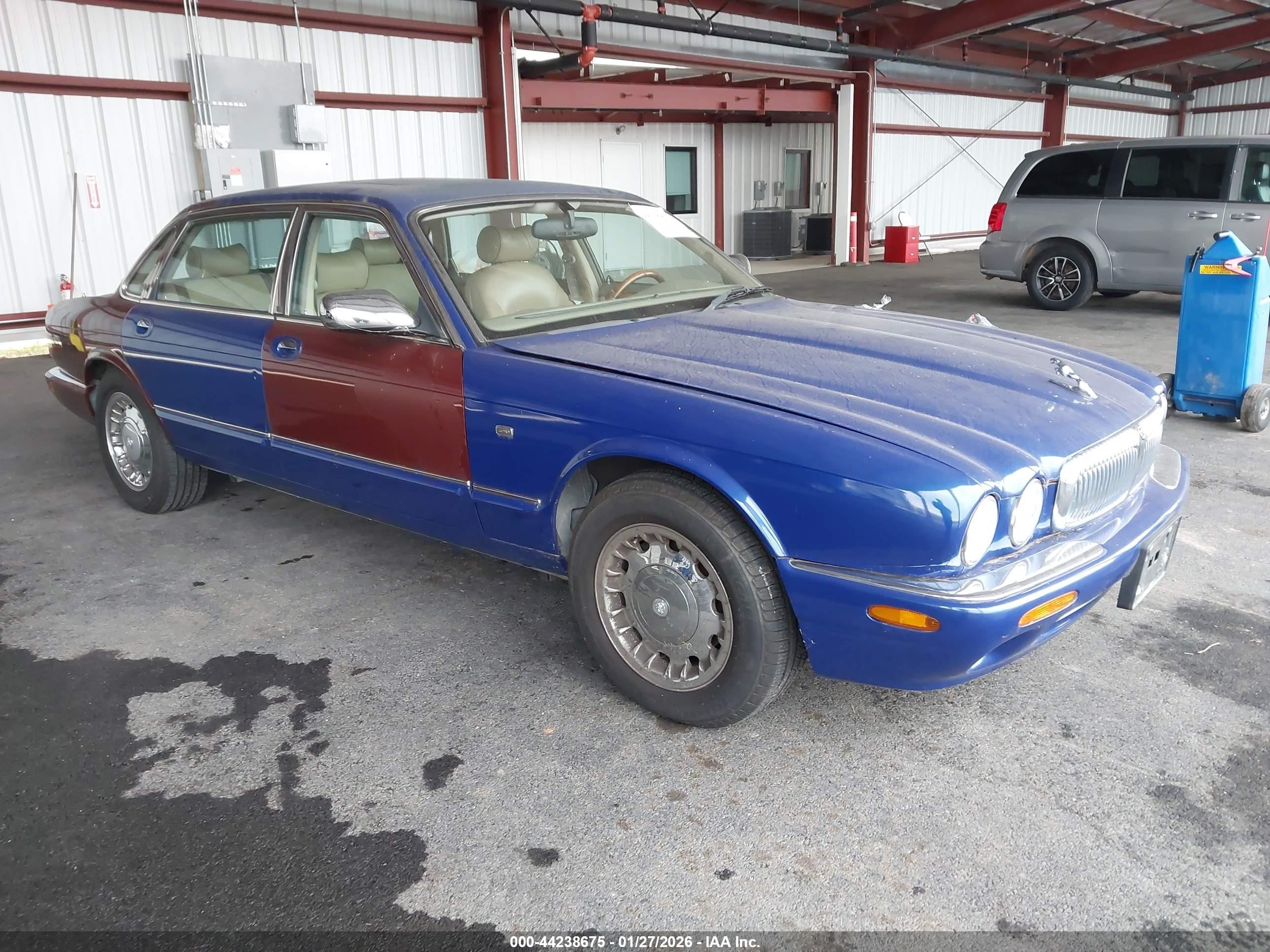 1999 Jaguar Xj8 Vanden Plas Blue vin: SAJKD604XXC866110