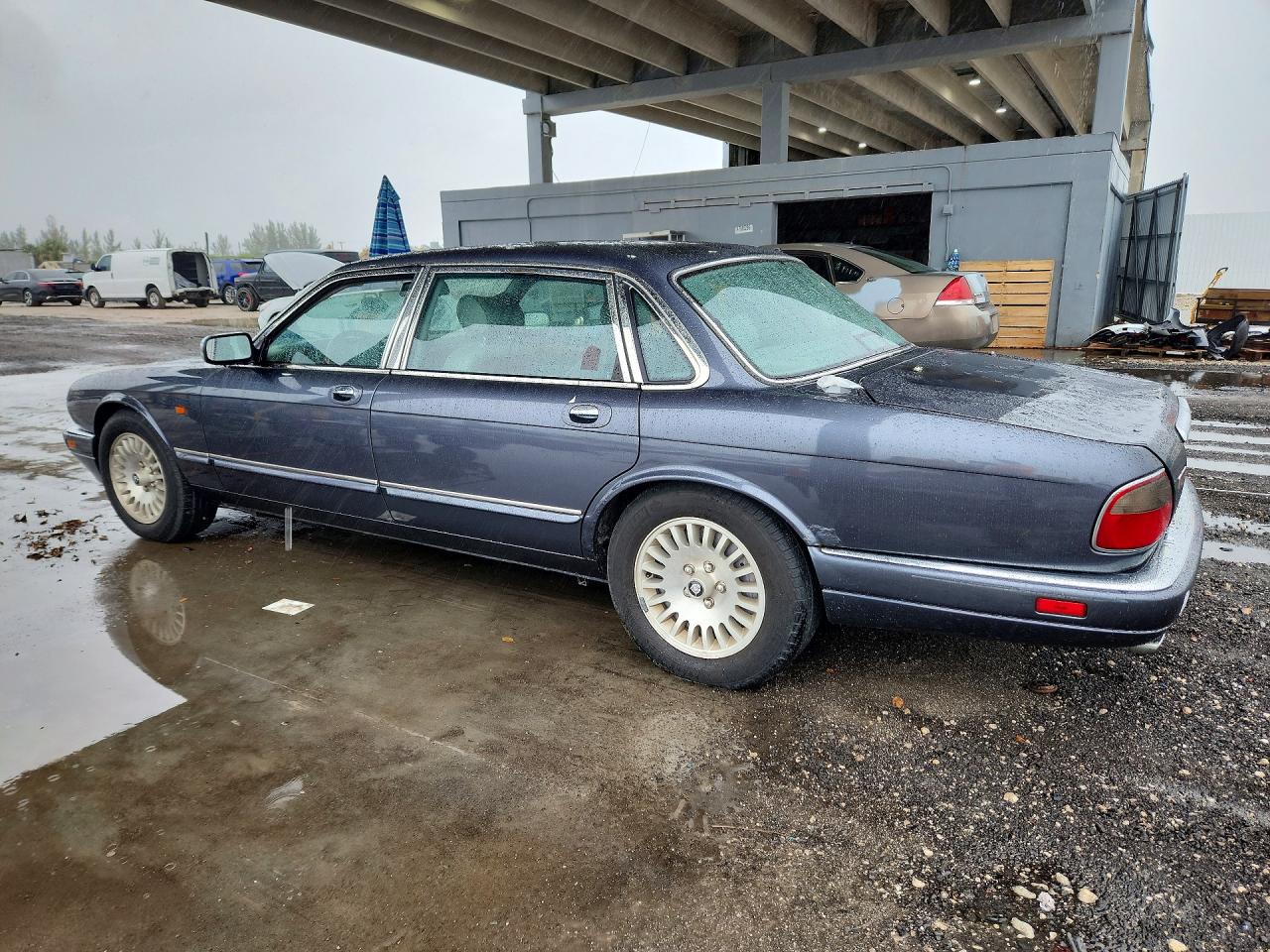 1996 Jaguar Vandenplas Gray vin: SAJKN6743TC764743