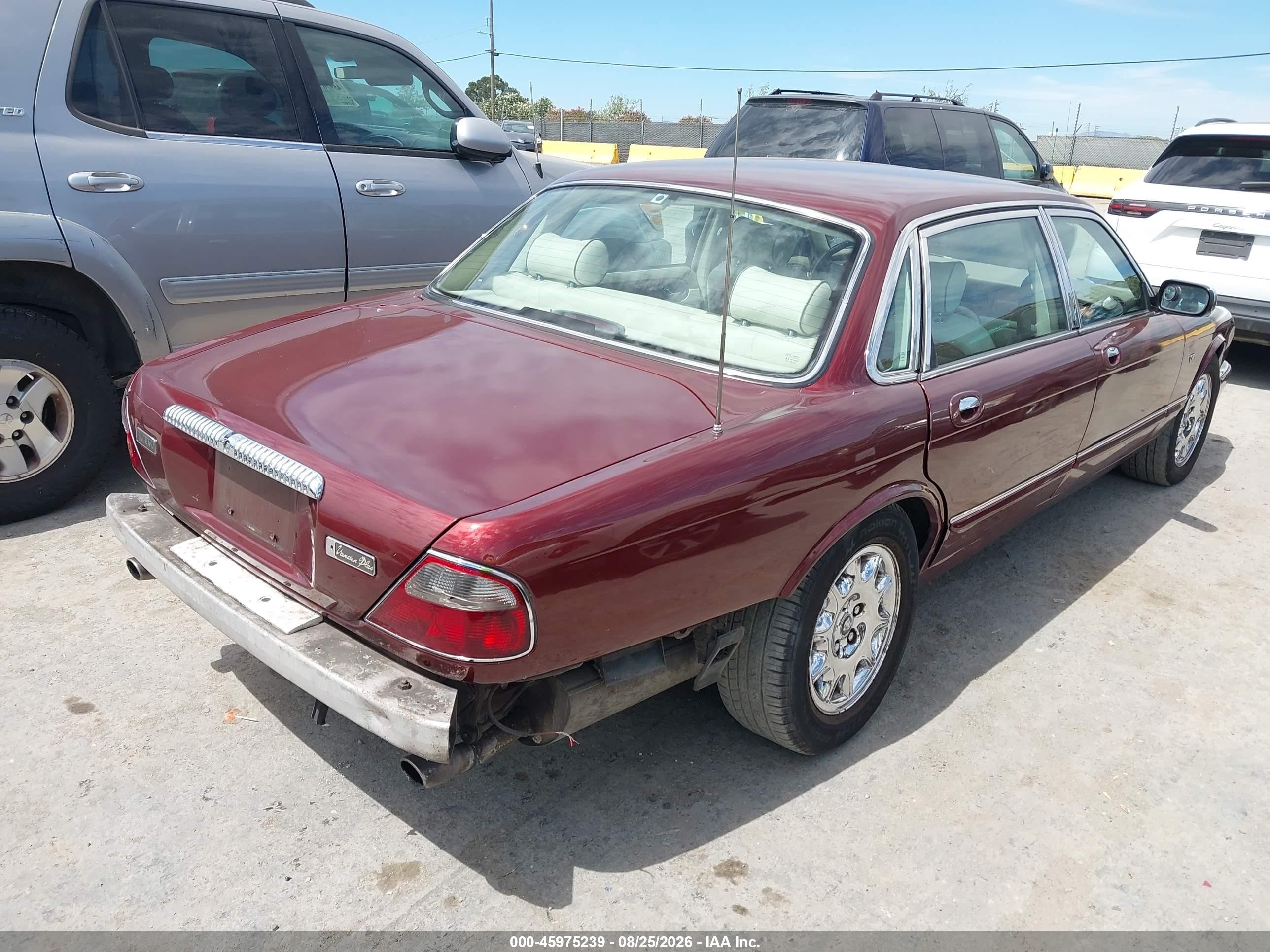 1999 Jaguar Xj8 Vanden Plas Burgundy vin: SAJKX6042XC863516