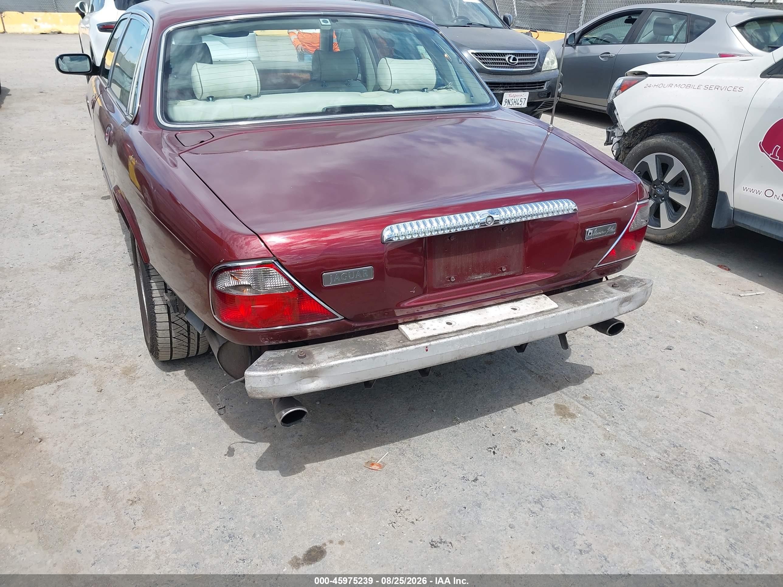 1999 Jaguar Xj8 Vanden Plas Burgundy vin: SAJKX6042XC863516