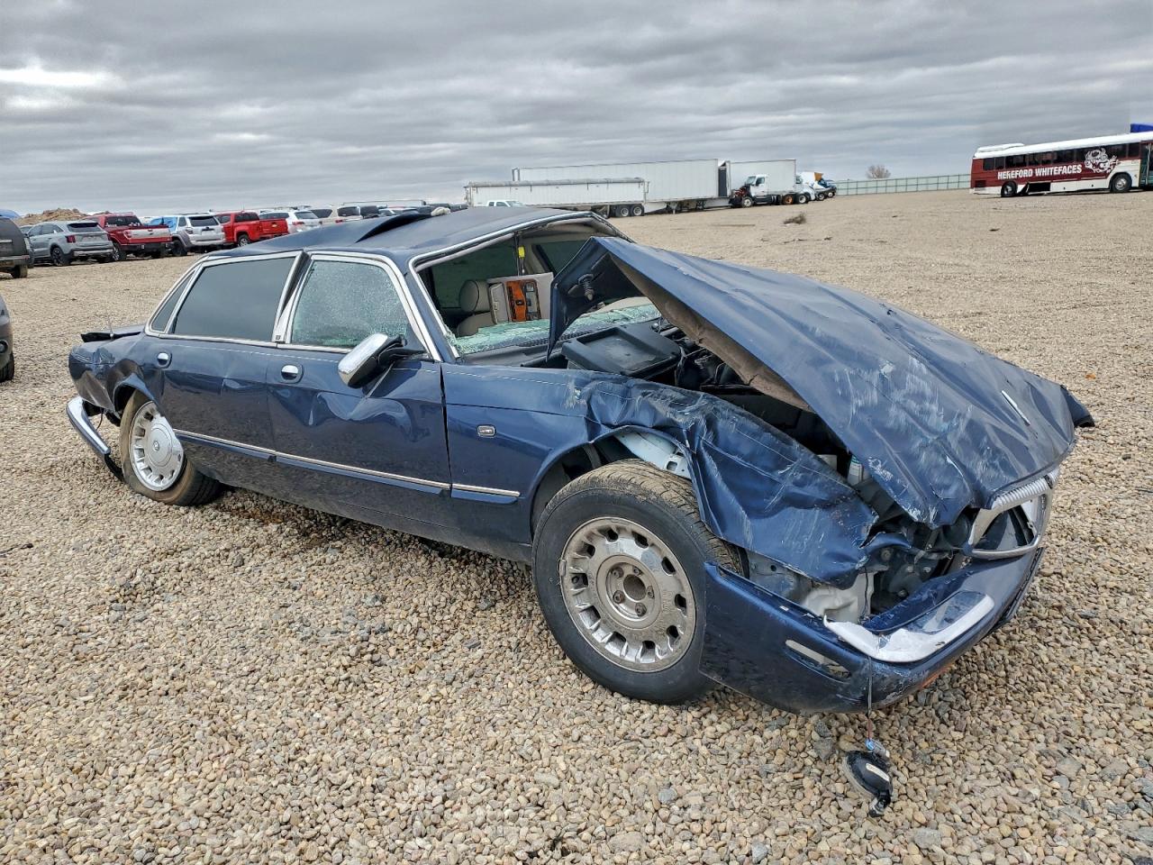 1998 Jaguar Vandenplas Blue vin: SAJKX6243WC831475