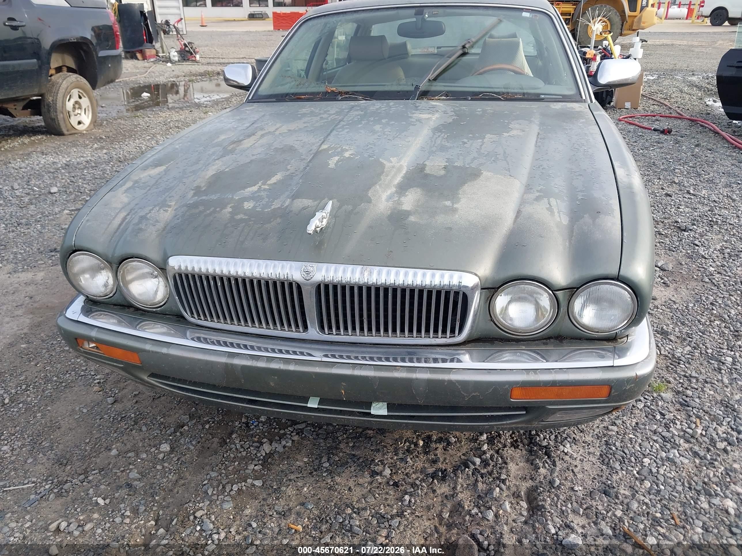 1996 Jaguar Vandenplas   Green vin: SAJKX6244TC776417