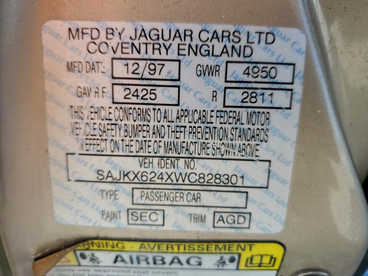 1998 Jaguar Vandenplas Tan vin: SAJKX624XWC828301