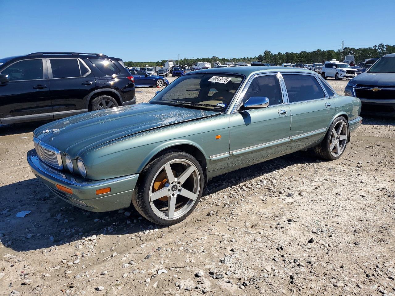 1996 Jaguar Vandenplas Green vin: SAJKX6742TC769765