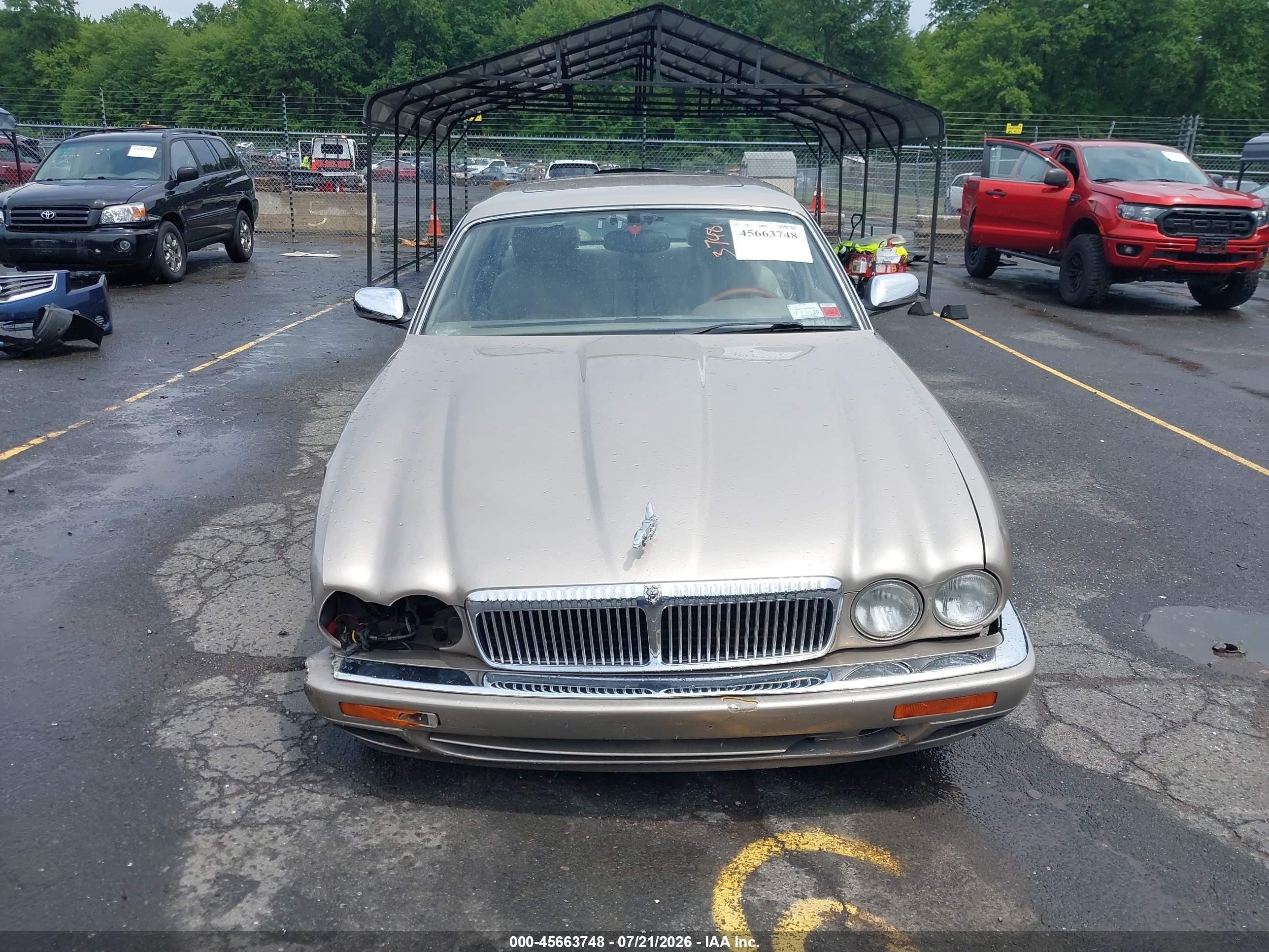 1996 Jaguar Vandenplas   Золотой vin: SAJKX6744TC771730