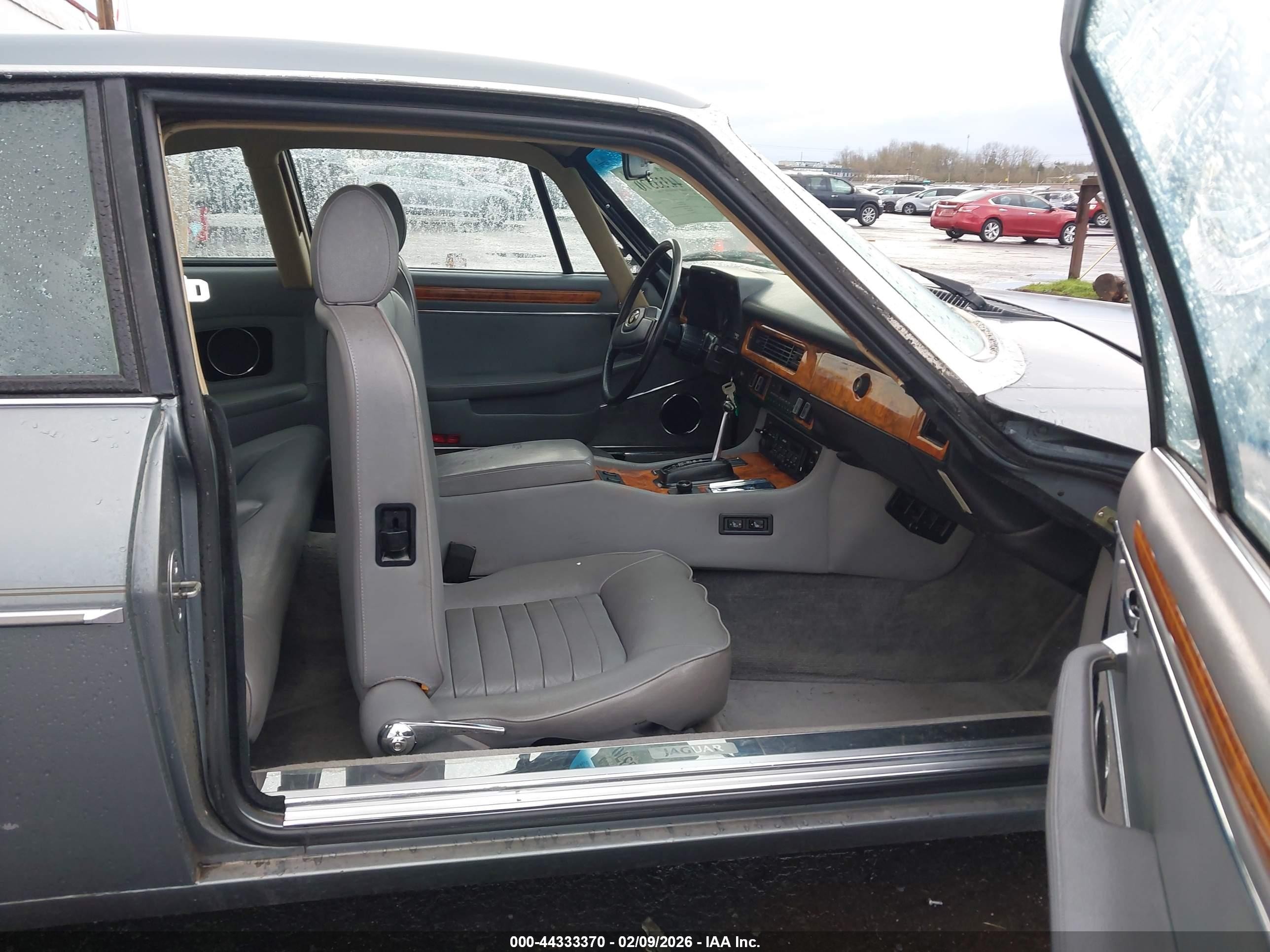 1988 Jaguar Xjs   Silver vin: SAJNA5842JC143542