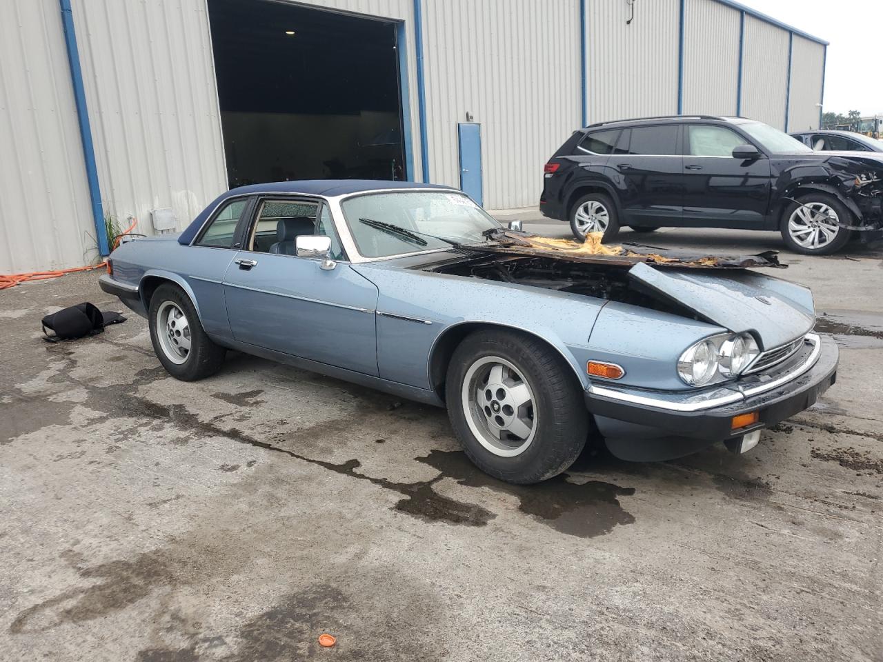 1987 Jaguar Xjsc He   Blue vin: SAJNV3845HC135065