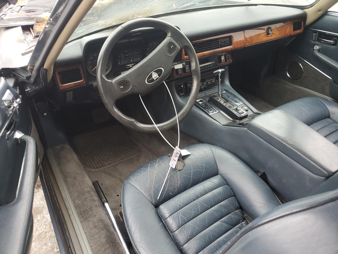 1987 Jaguar Xjsc He   Blue vin: SAJNV3845HC135065