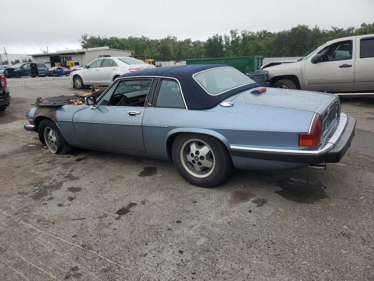 1987 Jaguar Xjsc He   Blue vin: SAJNV3845HC135065