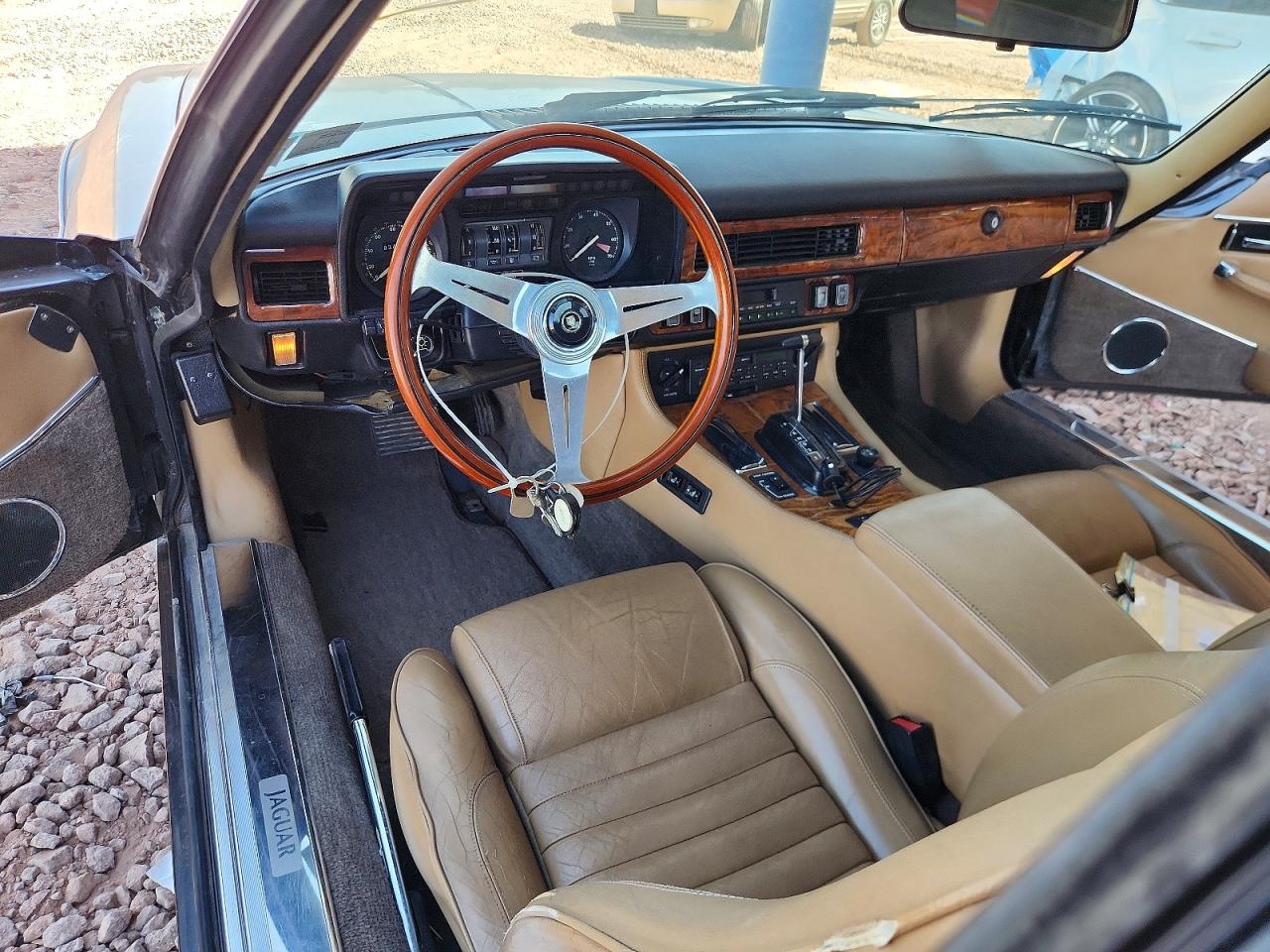 1989 Jaguar Xjs Gray vin: SAJNV4843KC157515