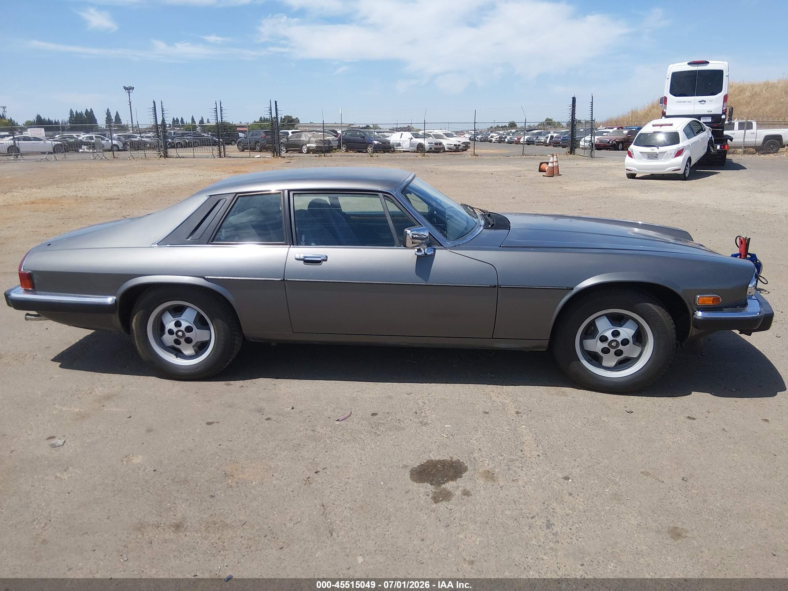 1984 Jaguar Xjs   Серый vin: SAJNV5842EC112852