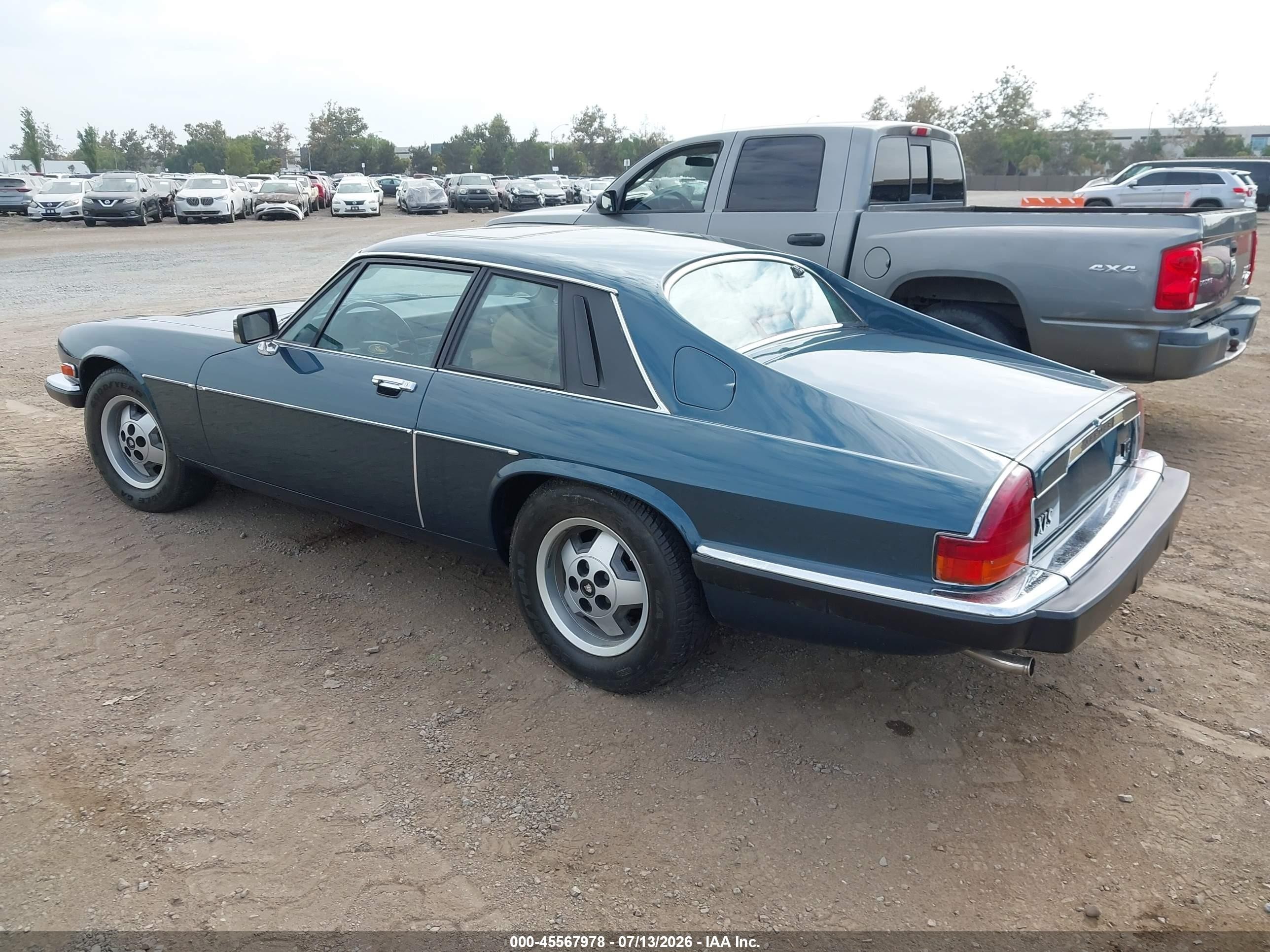 1986 Jaguar Xjs   Синий vin: SAJNV5842GC126964