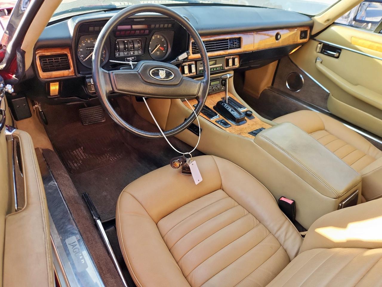 1988 Jaguar Xjs Red vin: SAJNV5842JC139236