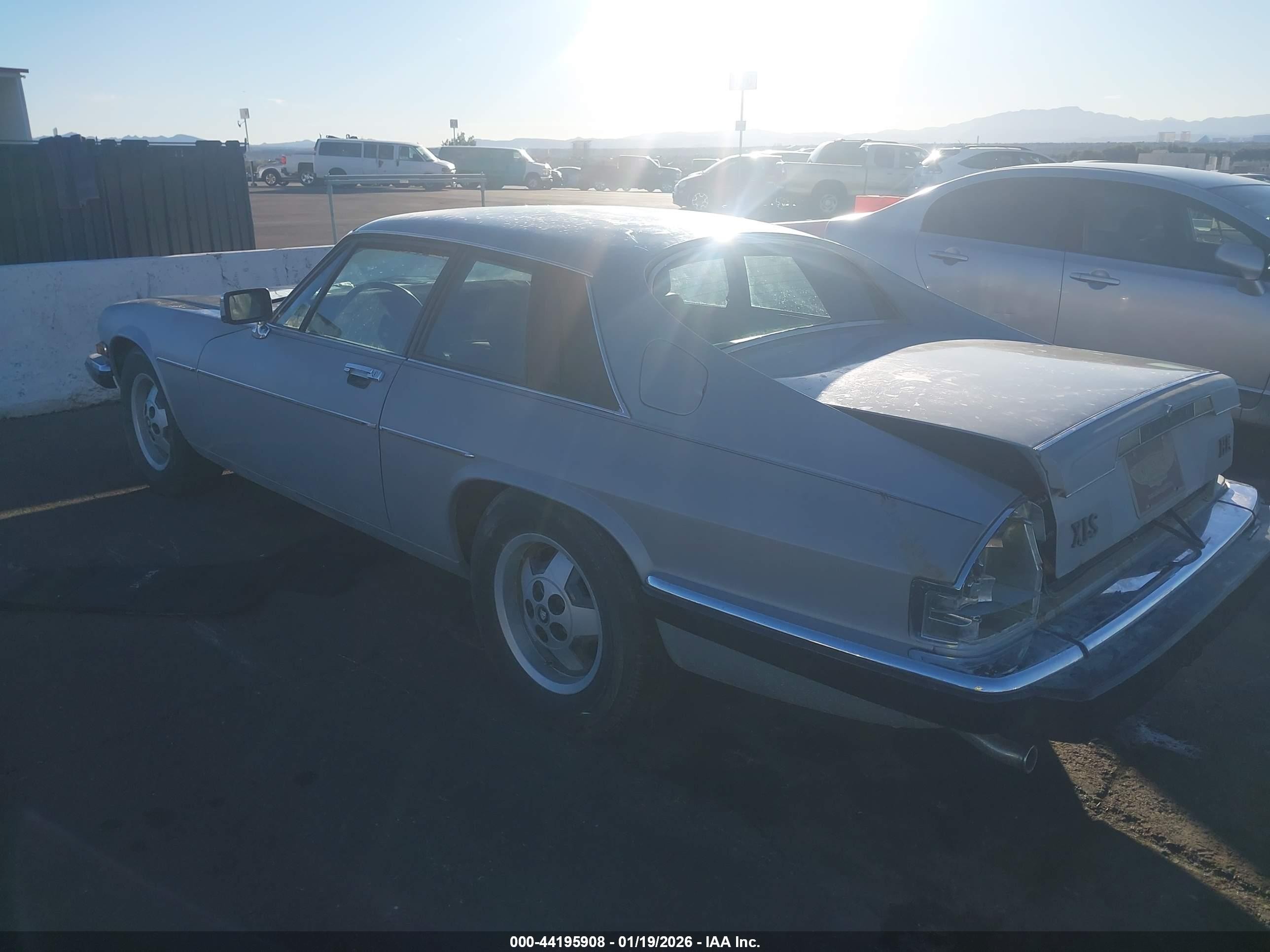 1985 Jaguar Xjs   Silver vin: SAJNV5843FC117768