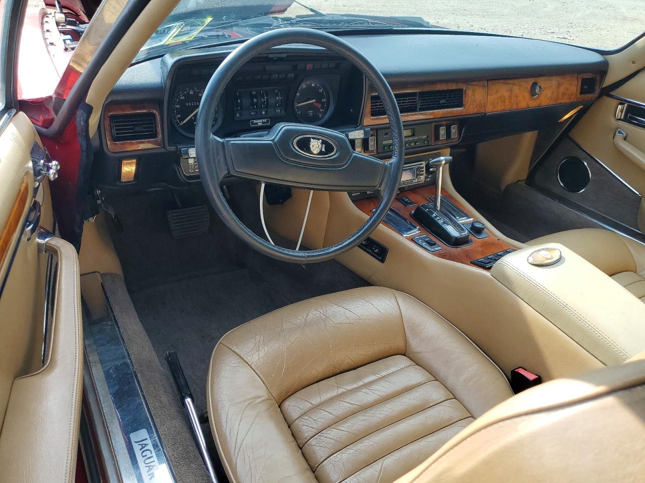 1988 Jaguar Xjs Red vin: SAJNV5845JC146570