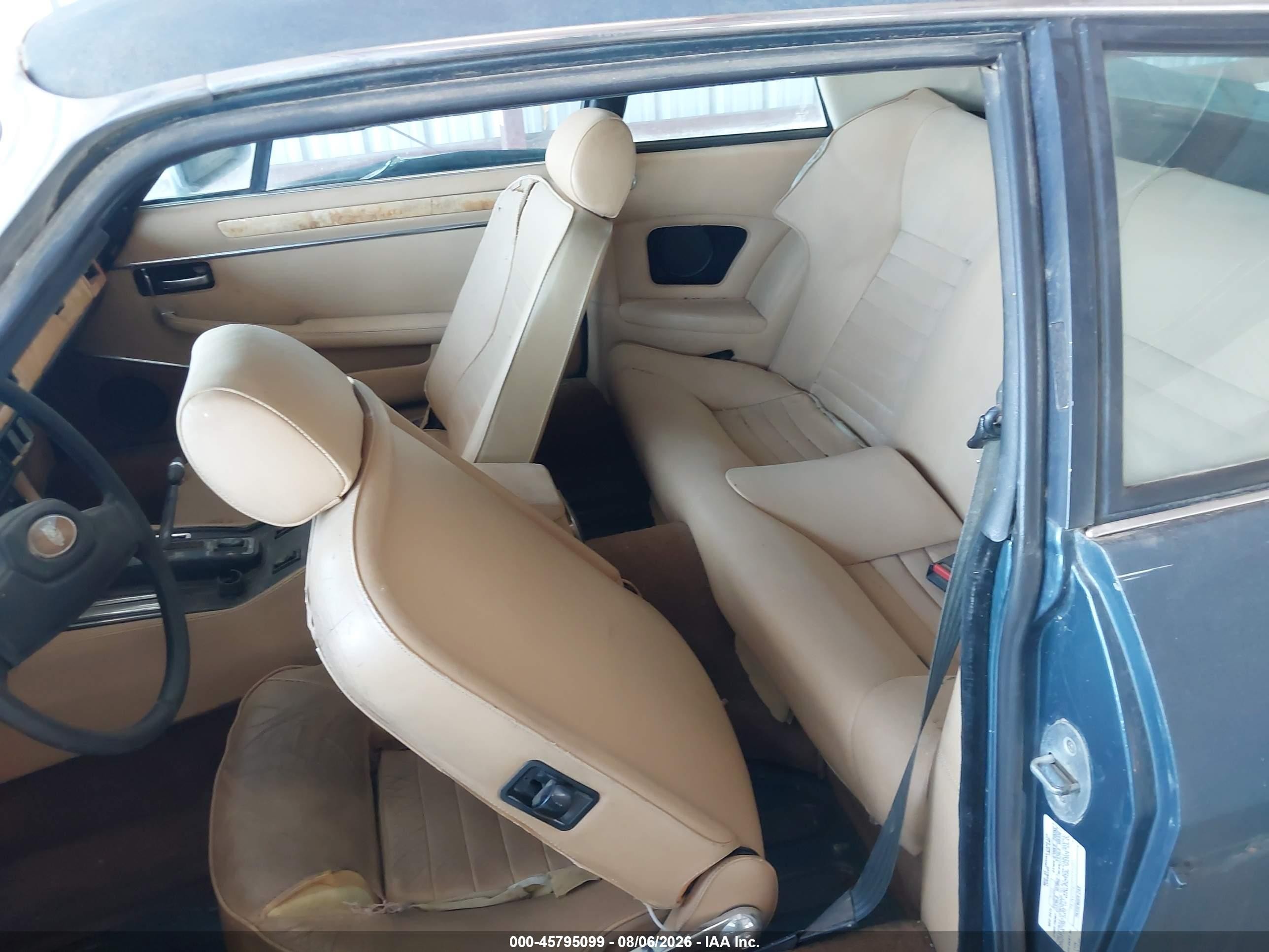 1985 Jaguar Xjs   Blue vin: SAJNV5846FC121880