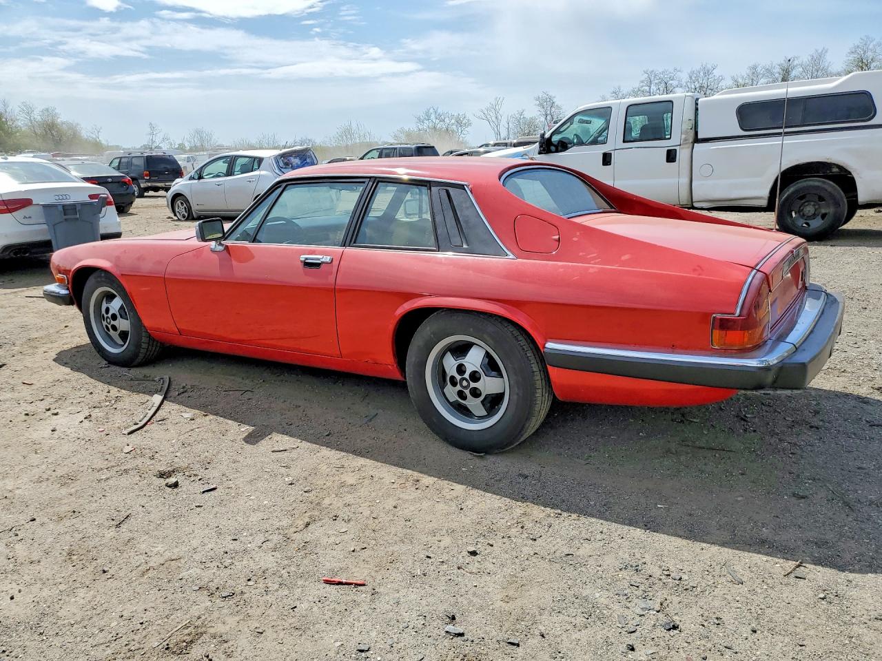 1983 Jaguar Xjs Red vin: SAJNV5847DC111288
