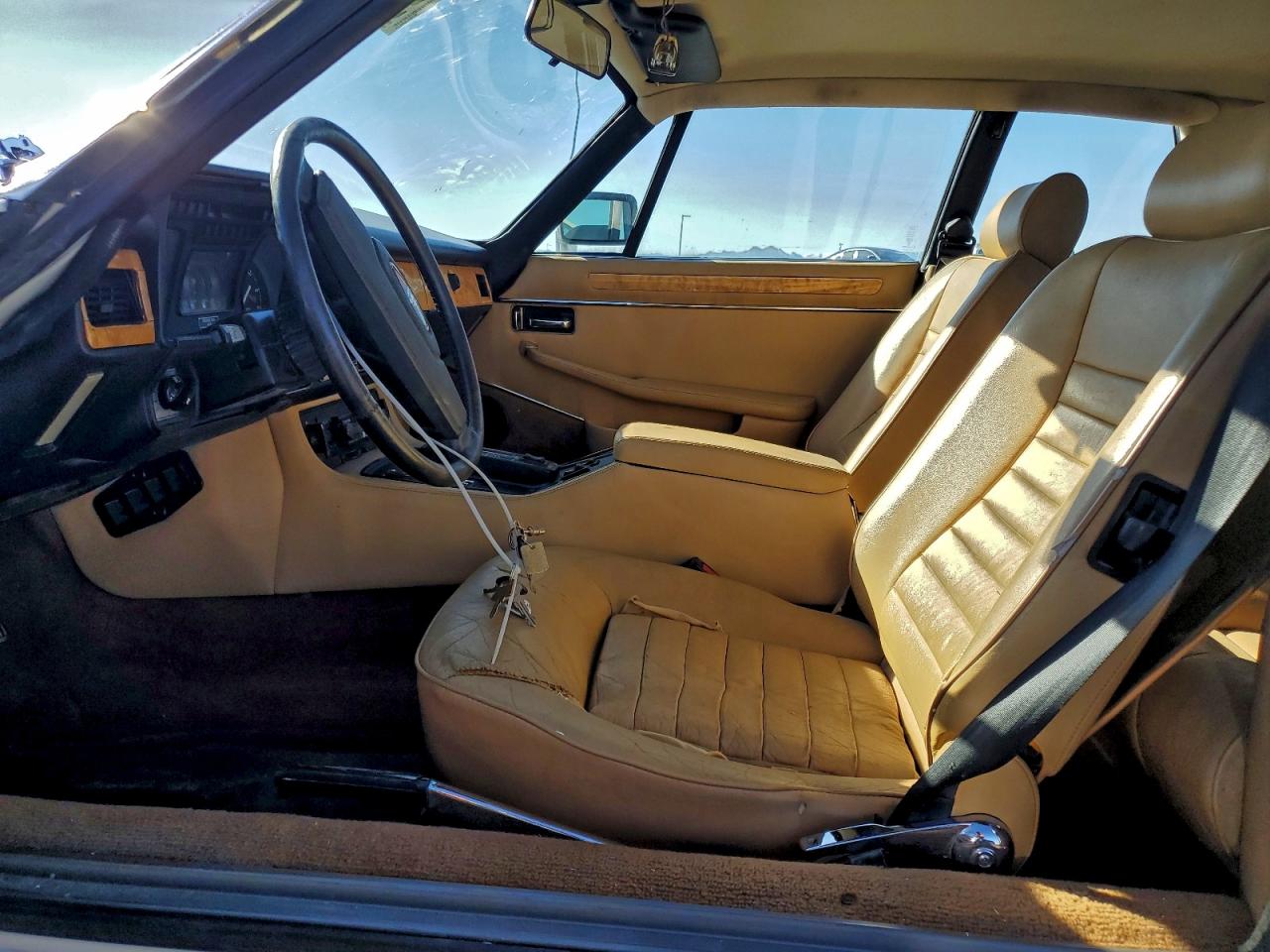 1983 Jaguar Xjs Белый vin: SAJNV584XDC110801