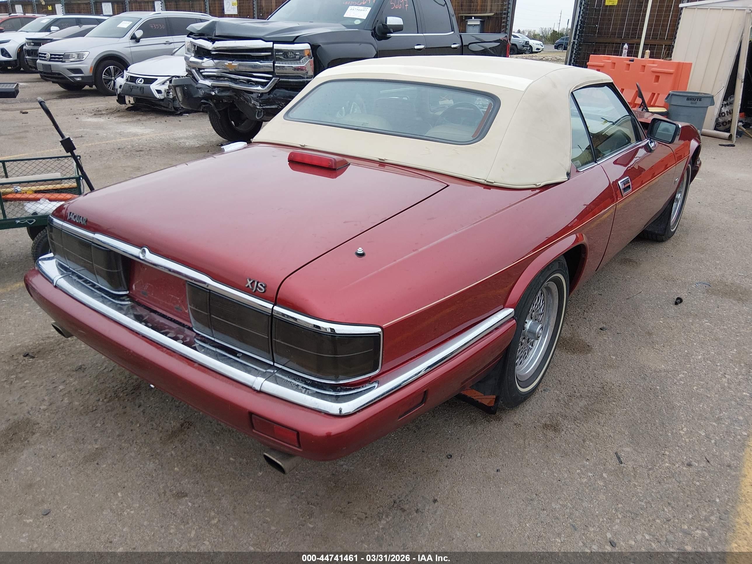1994 Jaguar Xjs 2+2 Red vin: SAJNX2745RC191109