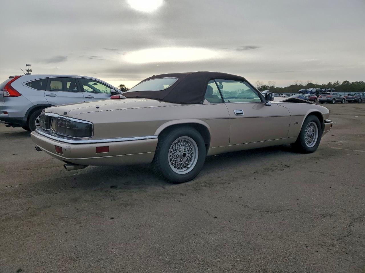 1994 Jaguar Xjs 2+2 Gold vin: SAJNX274XRC192126