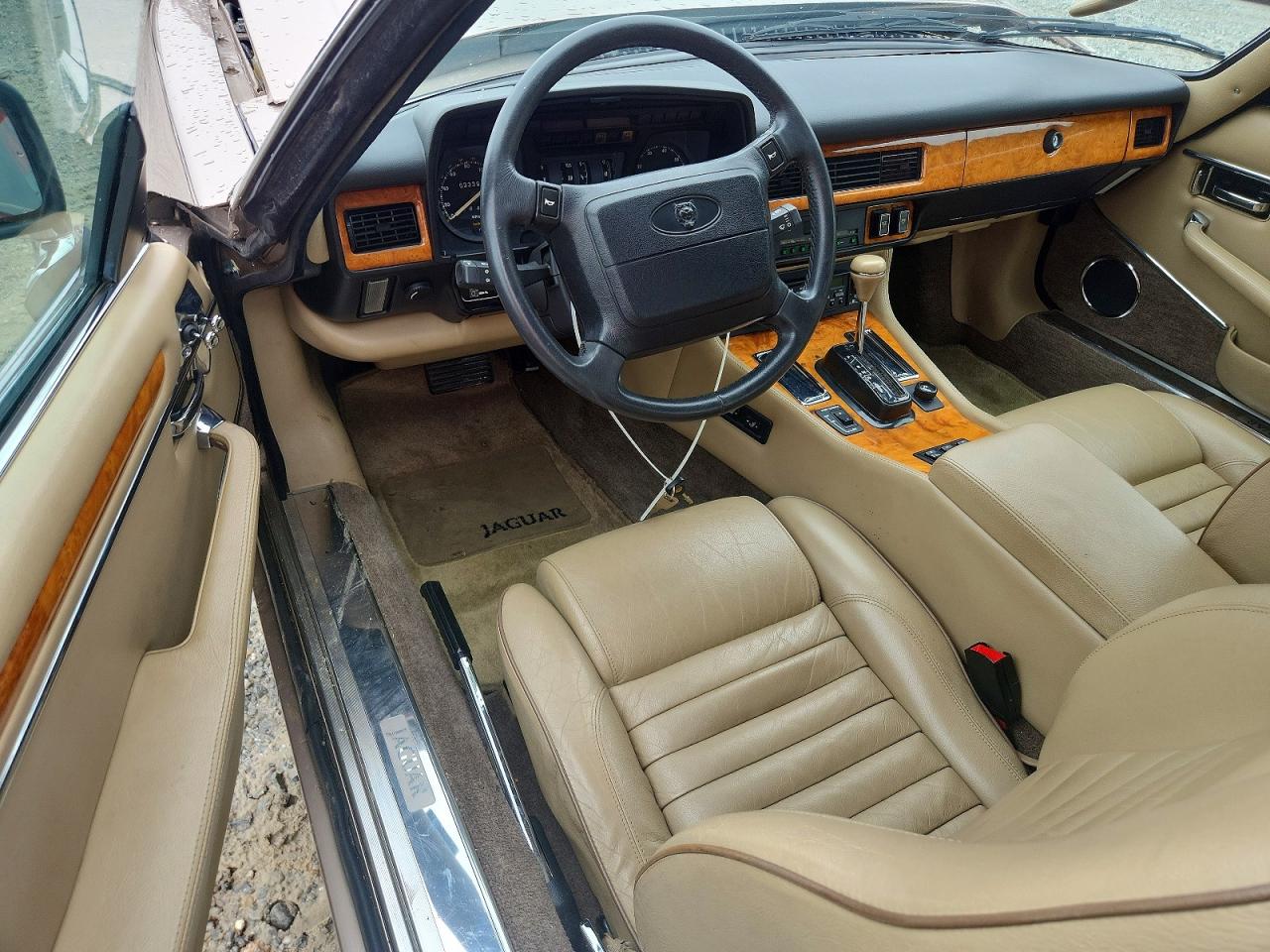 1991 Jaguar Xjs Classic Collection Tan vin: SAJTW484XMC177039