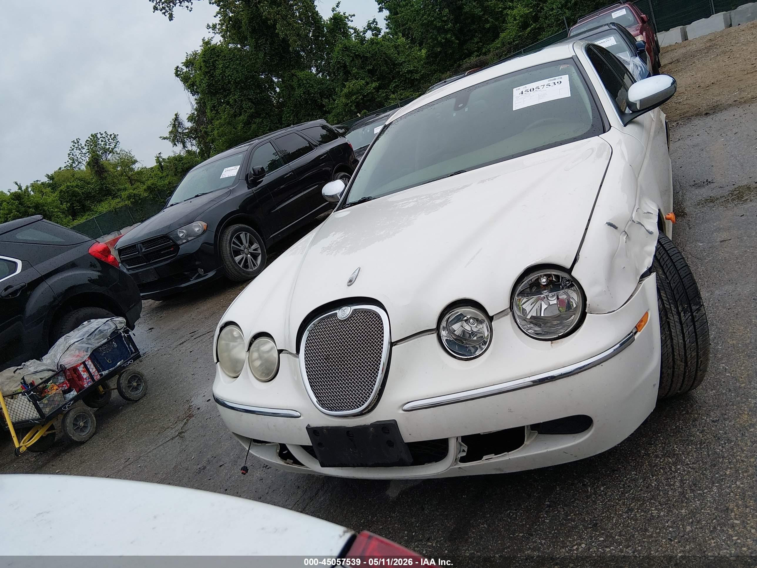 2008 Jaguar S-type 3.0 V6 White vin: SAJWA01A08FN84344