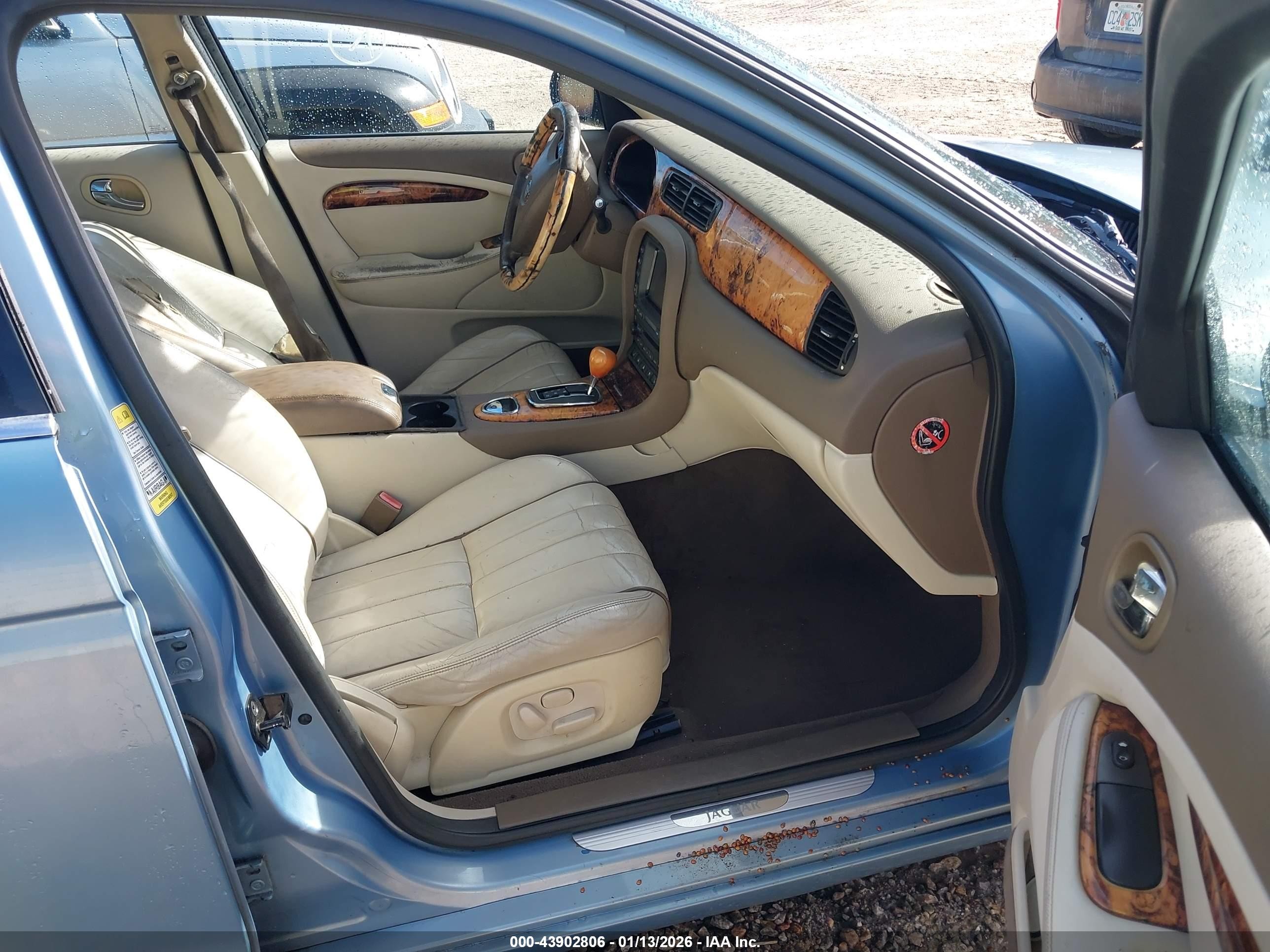 2008 Jaguar S-type 3.0 V6 Blue vin: SAJWA01A18FN86362