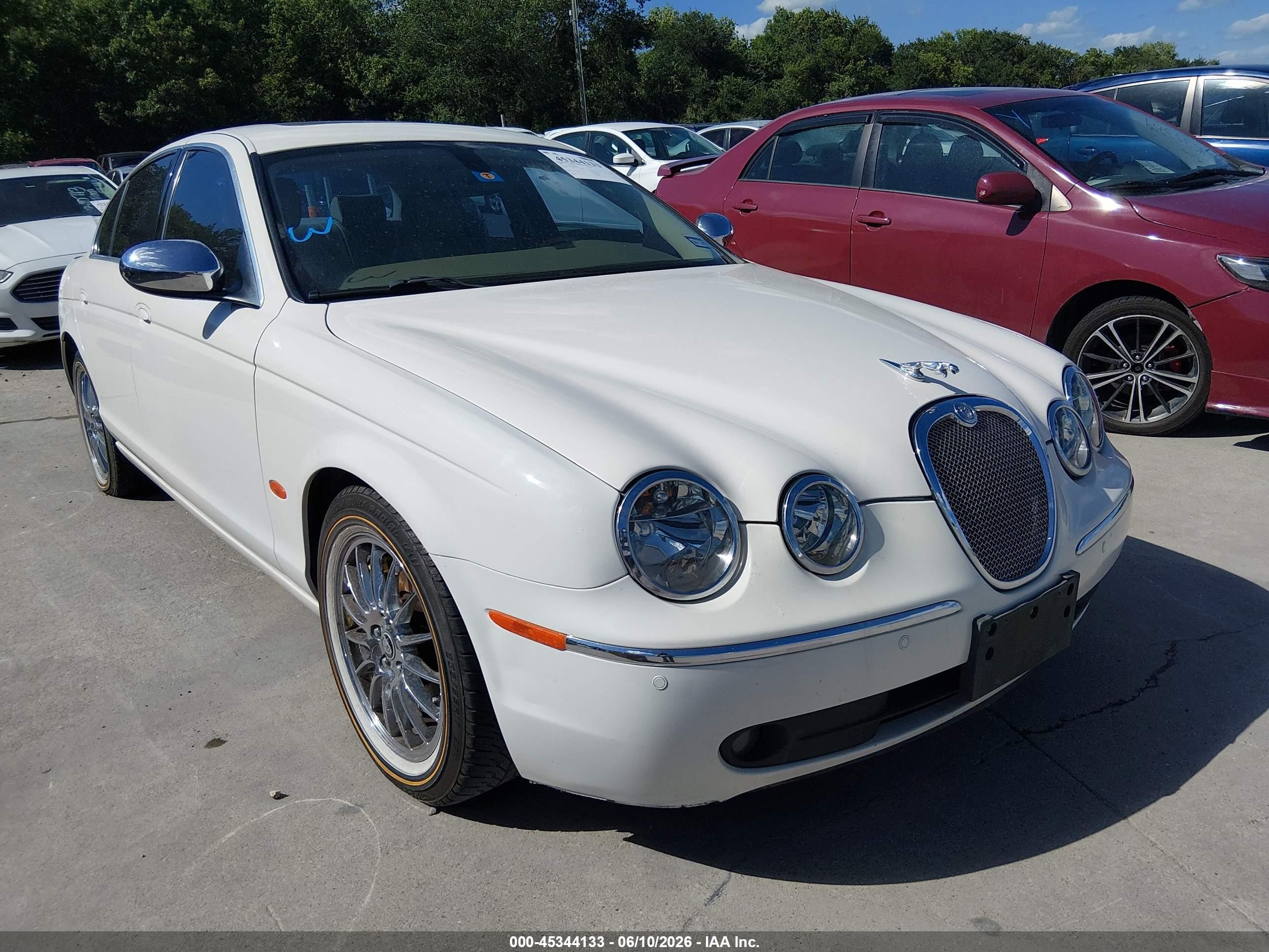 2007 Jaguar S-type 3.0 V6 Cream vin: SAJWA01A27FN78642