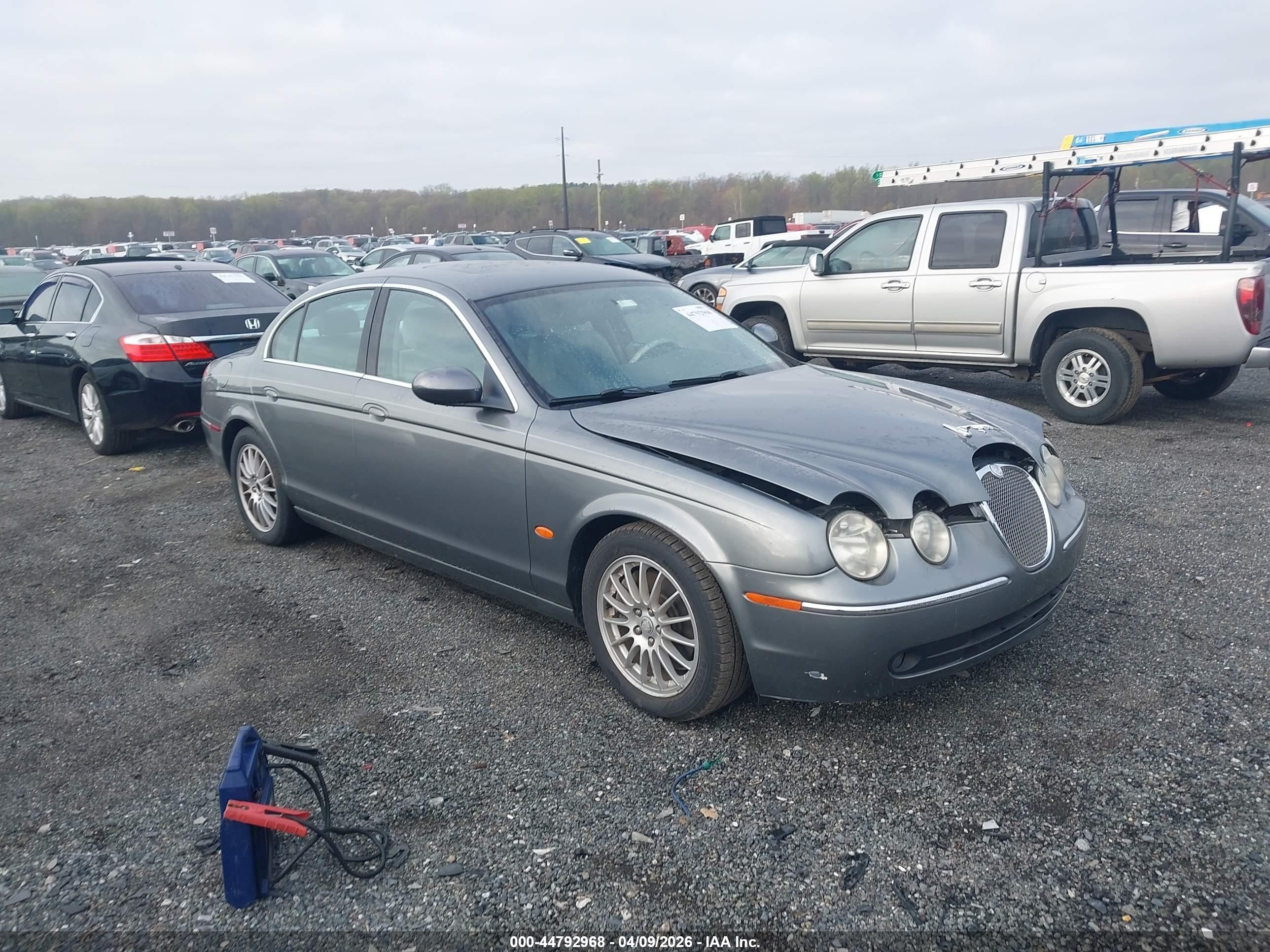 2006 Jaguar S-type 3.0l V6 Gray vin: SAJWA01A56FN57234