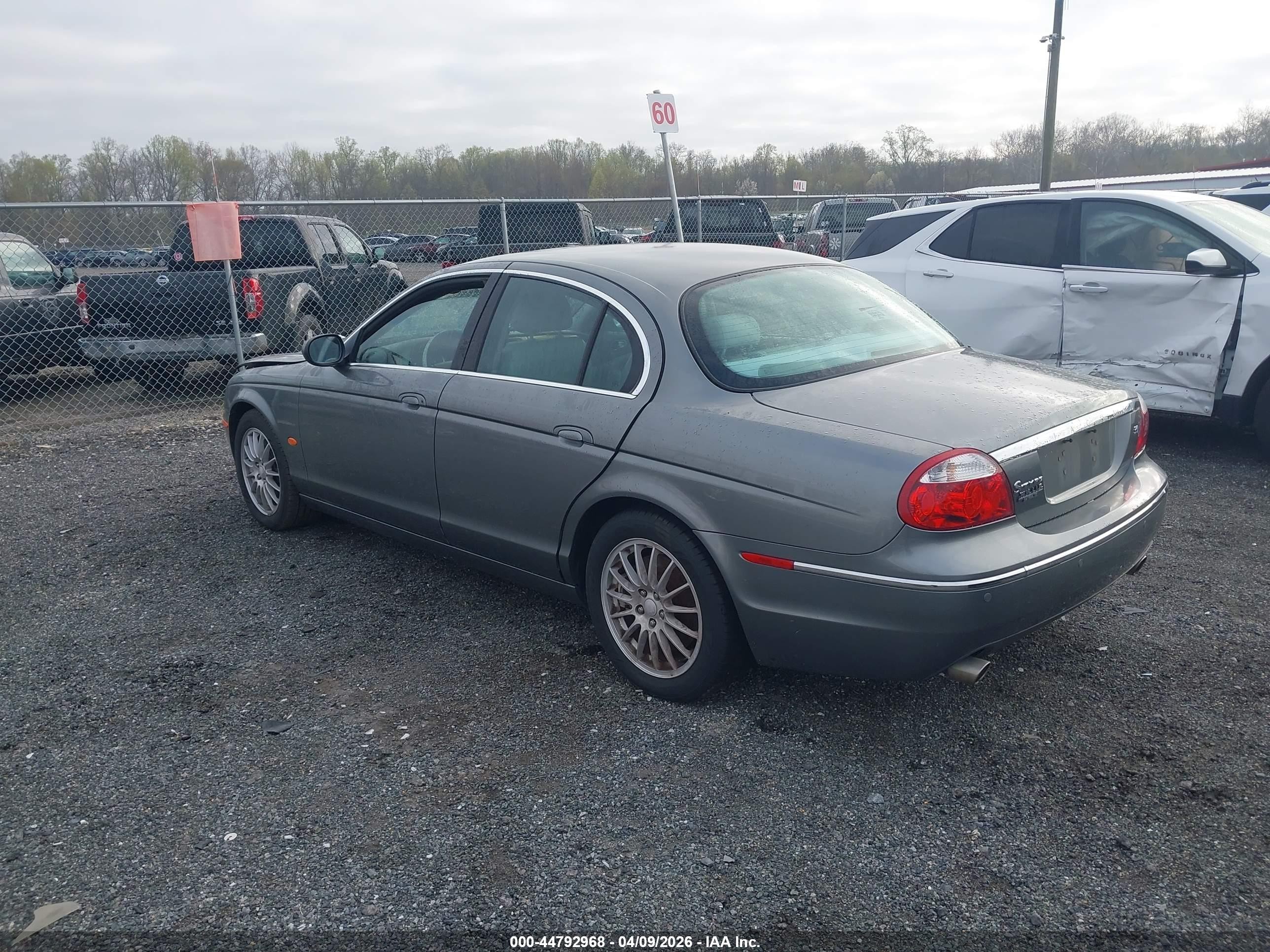 2006 Jaguar S-type 3.0l V6 Gray vin: SAJWA01A56FN57234