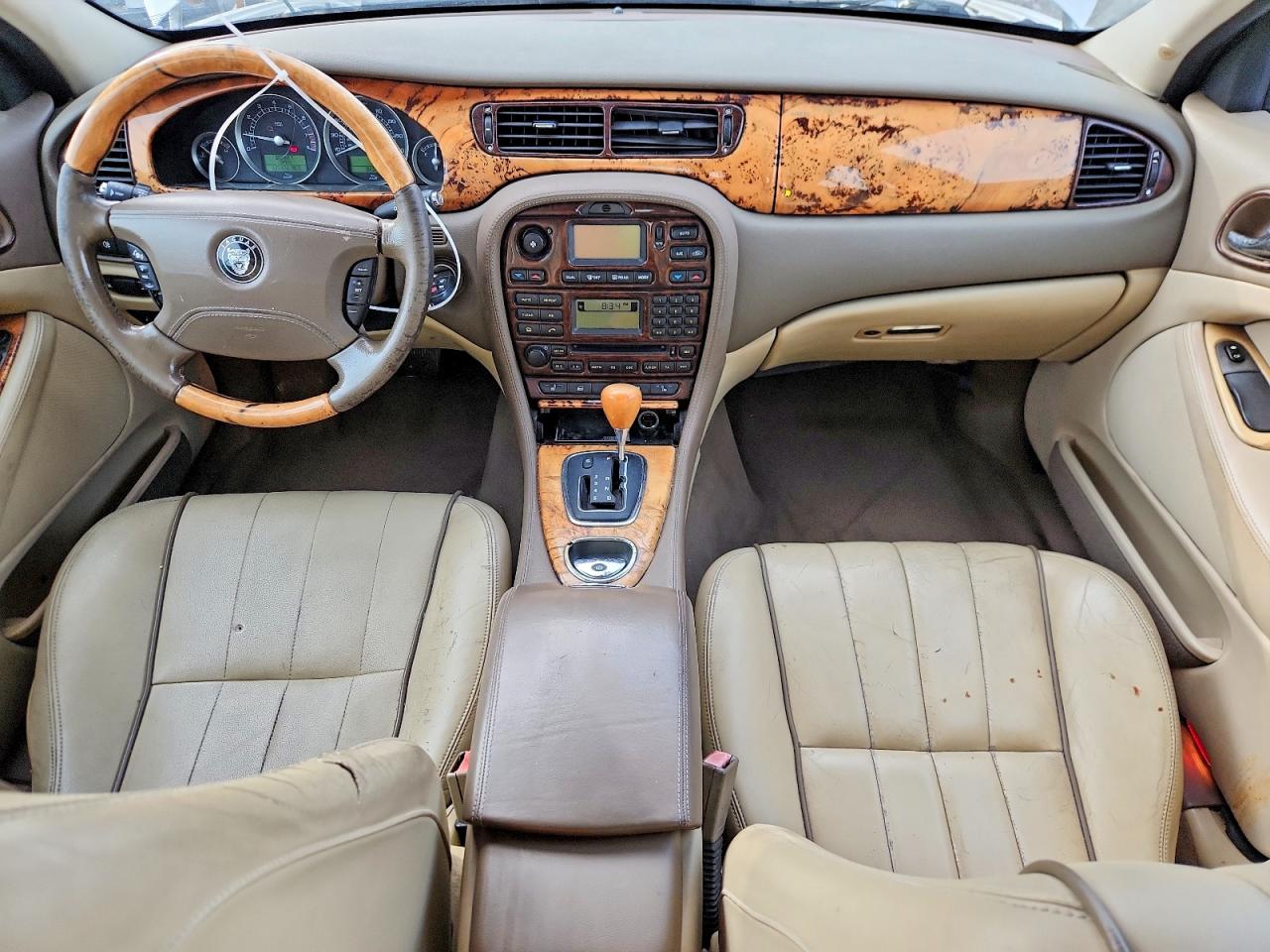 2007 Jaguar S-type White vin: SAJWA01A77FN77079