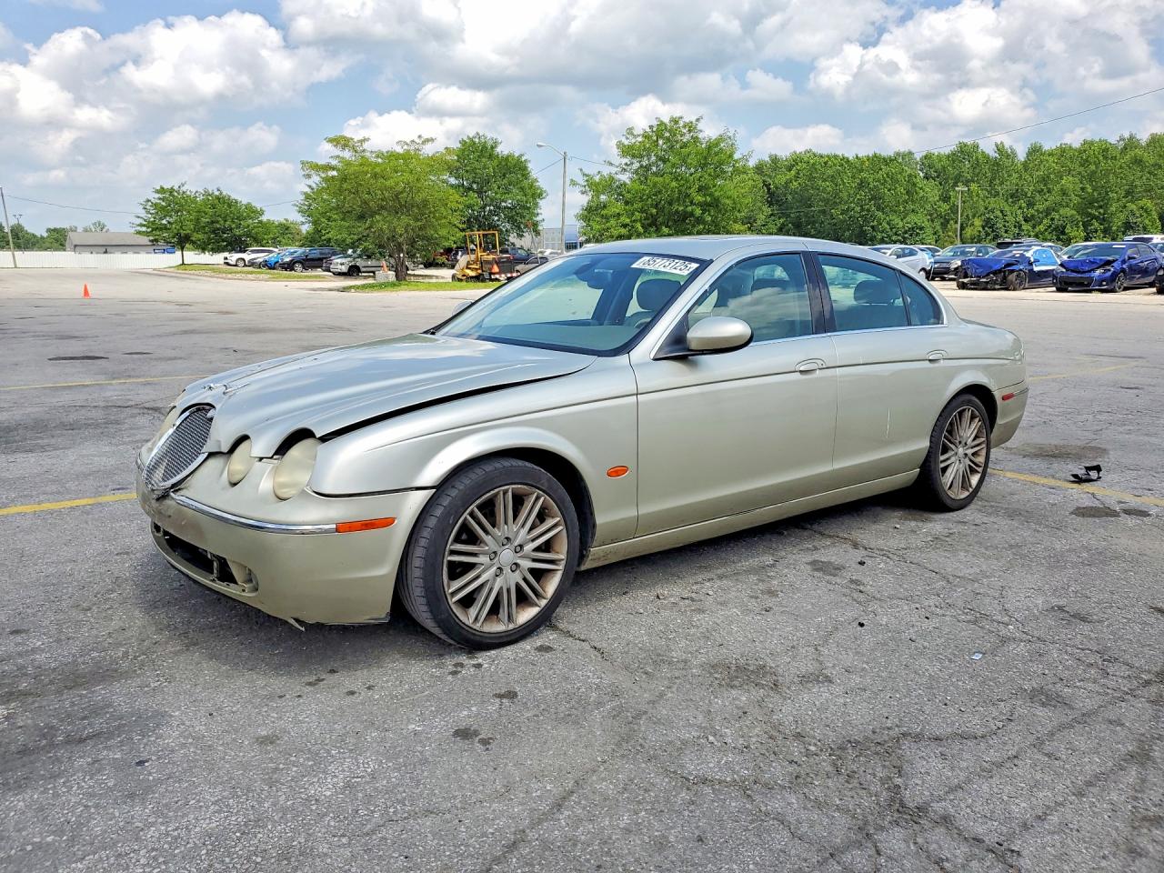 2006 Jaguar S-type Gold vin: SAJWA01A86FN66686