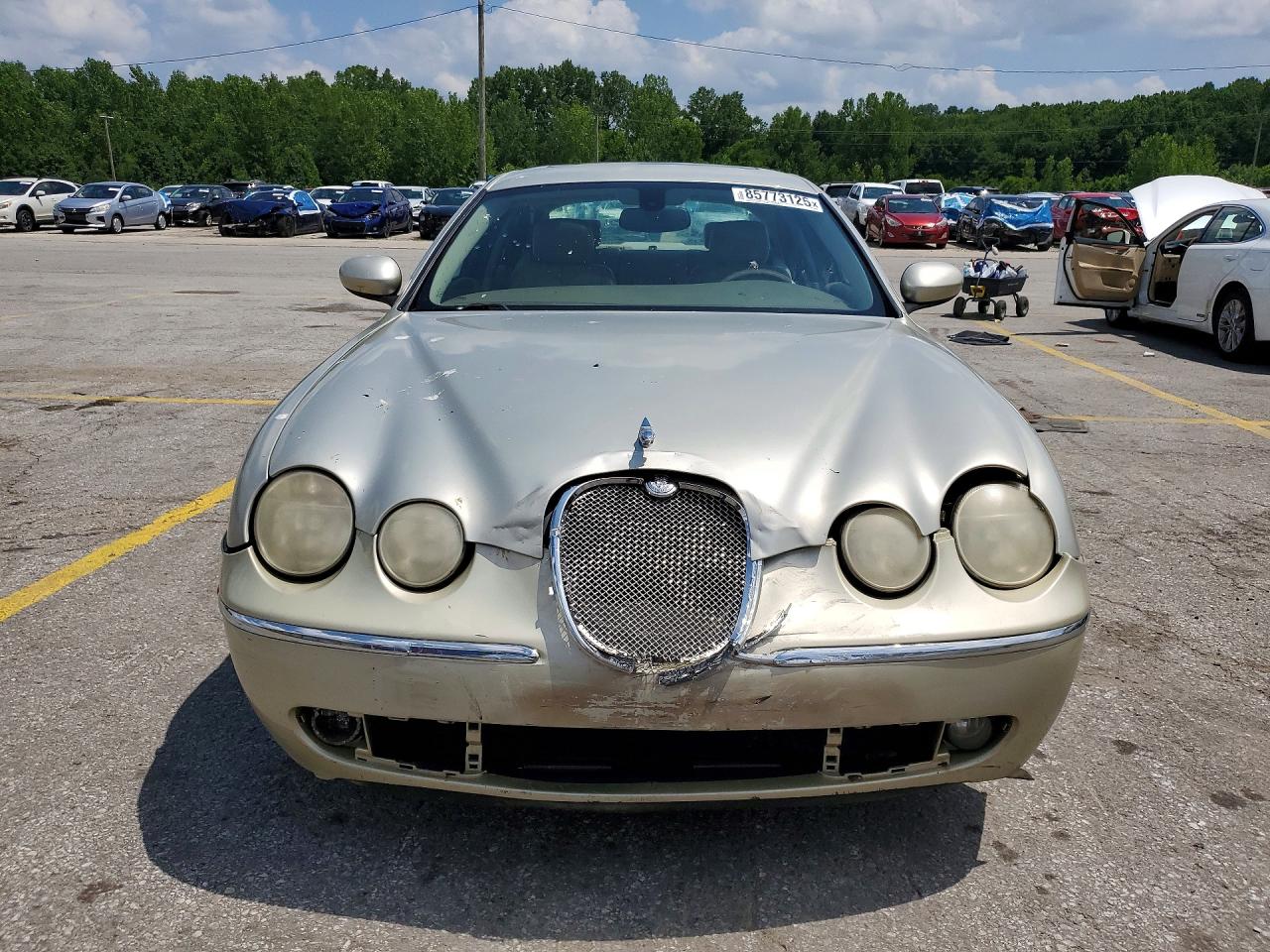 2006 Jaguar S-type Gold vin: SAJWA01A86FN66686