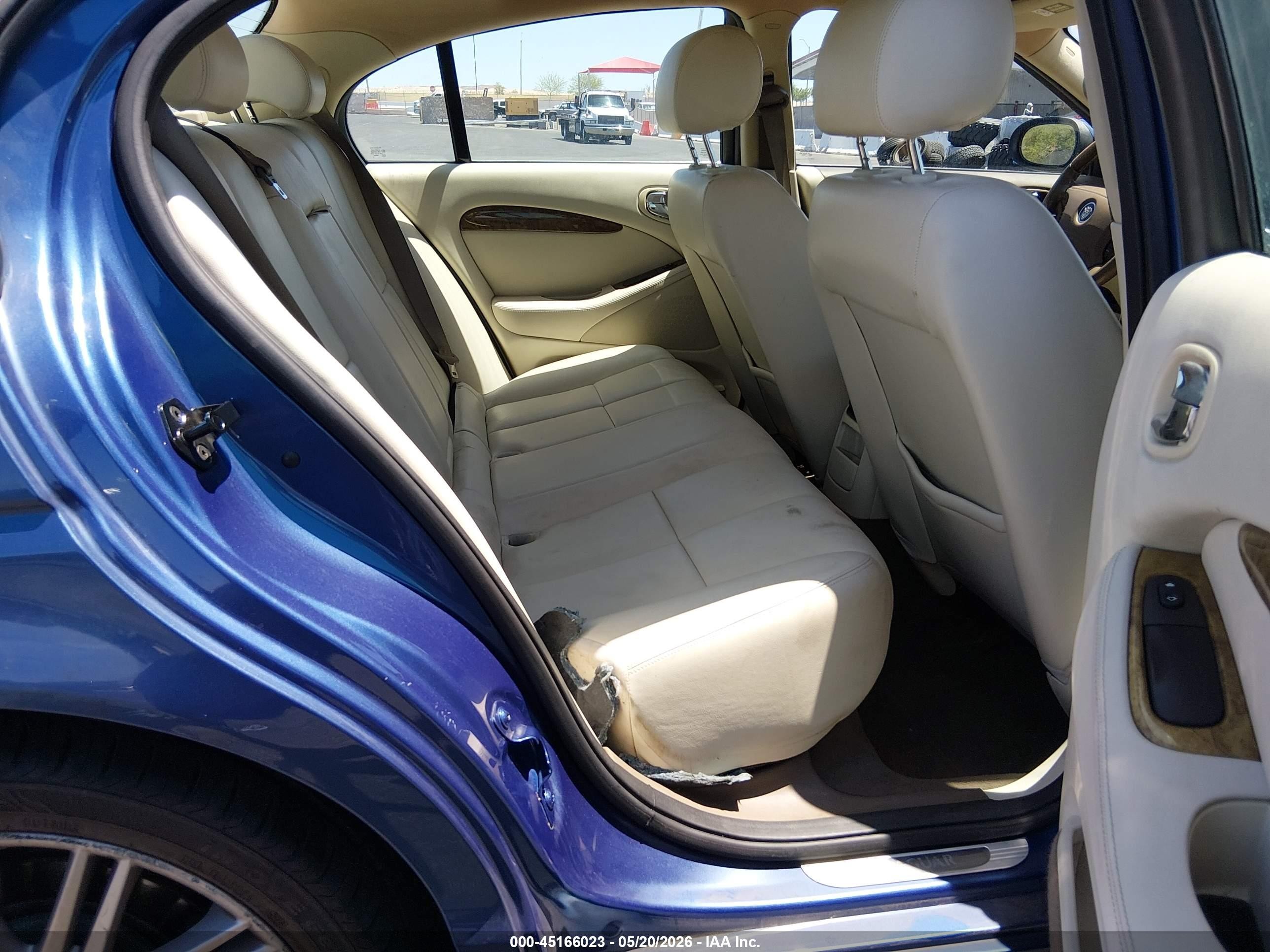 2006 Jaguar S-type 3.0l V6 Blue vin: SAJWA01A96FN61108