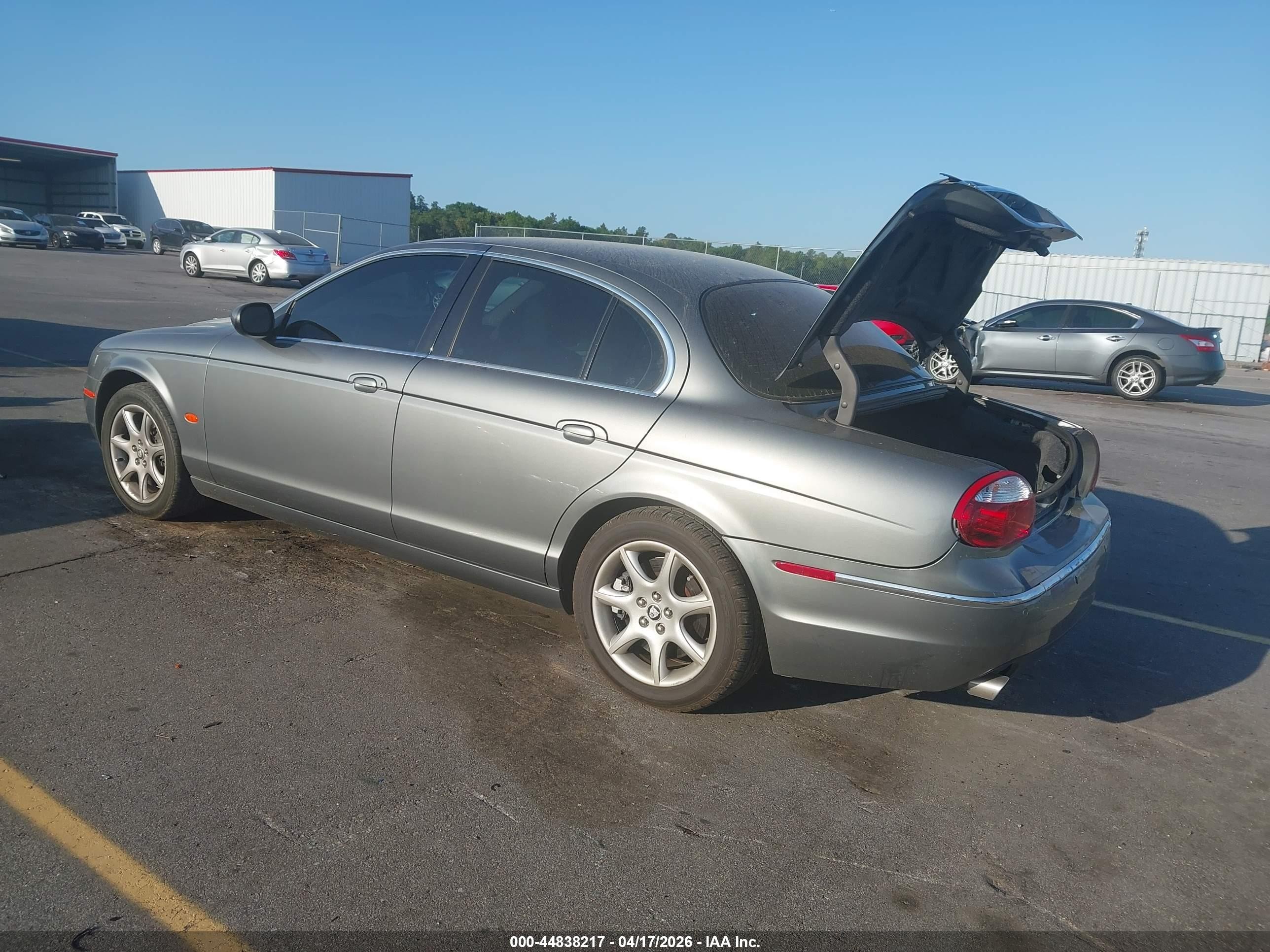 2006 Jaguar S-type 4.2l V8 Gray vin: SAJWA01B56HN52743