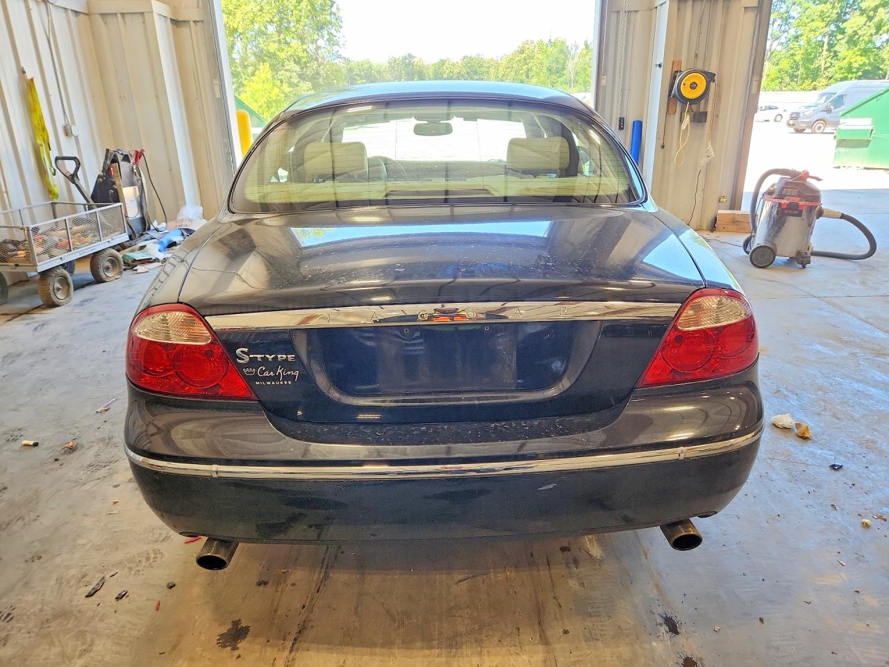 2005 Jaguar S-type Black vin: SAJWA01T25FN28869