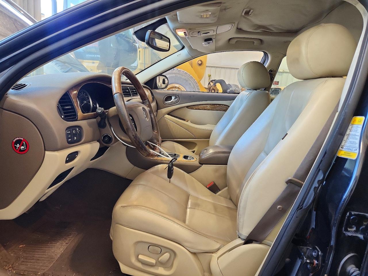 2005 Jaguar S-type Black vin: SAJWA01T25FN28869