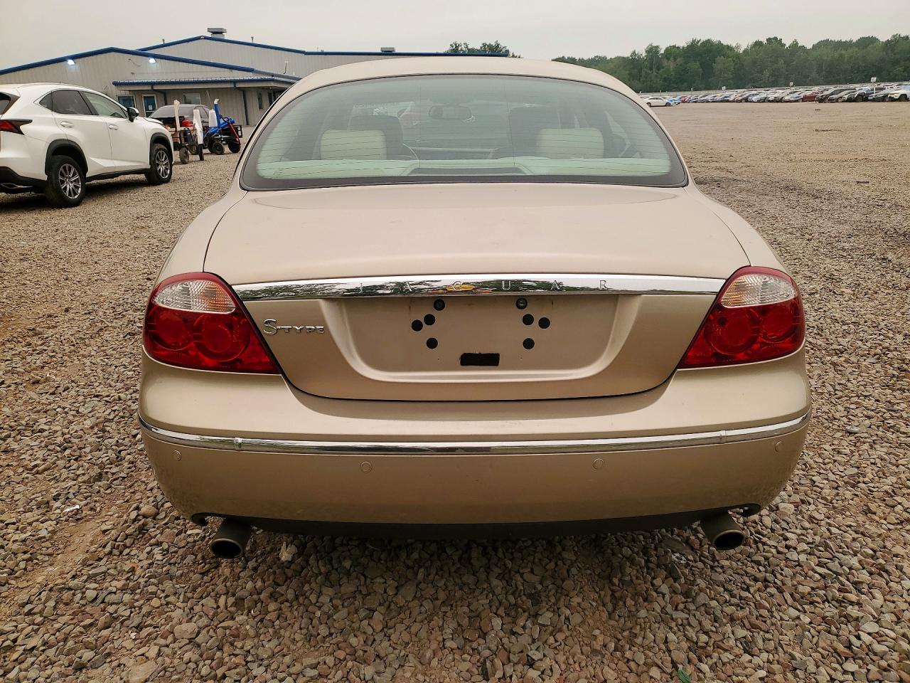 2005 Jaguar S-type Beige vin: SAJWA01T95FN14256