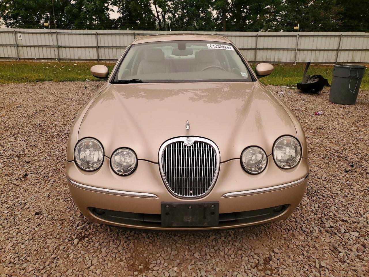 2005 Jaguar S-type Beige vin: SAJWA01T95FN14256