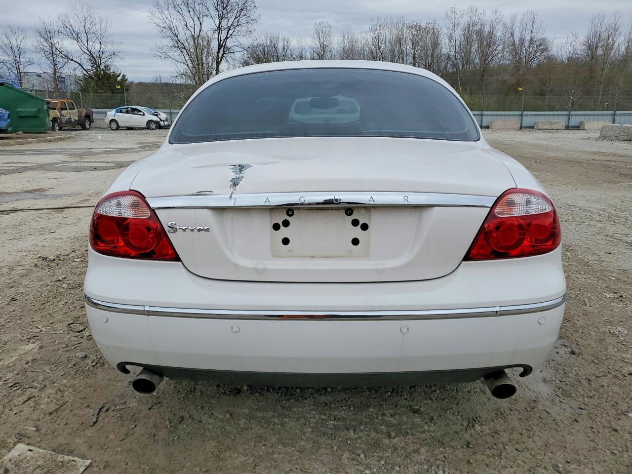 2005 Jaguar S-type White vin: SAJWA01T95FN39688