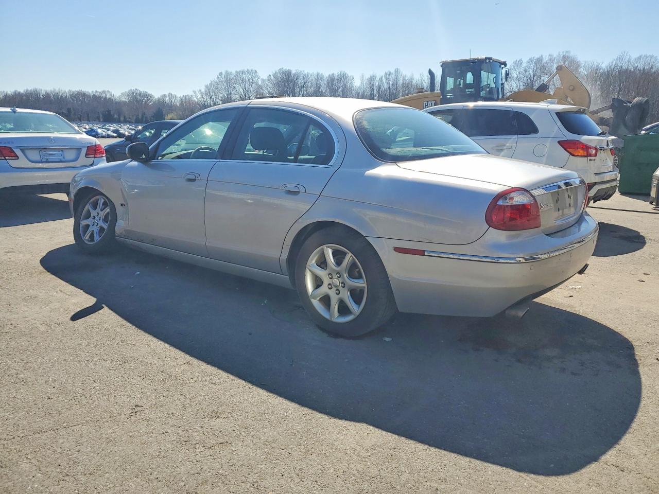 2005 Jaguar S-type 4.2 Silver vin: SAJWA01U25HN13592