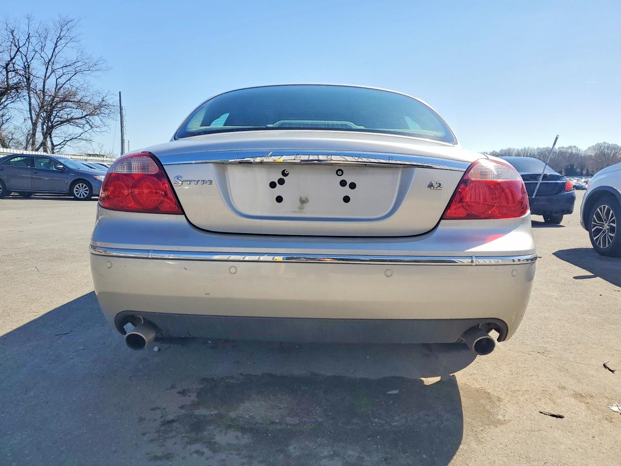 2005 Jaguar S-type 4.2 Silver vin: SAJWA01U25HN13592