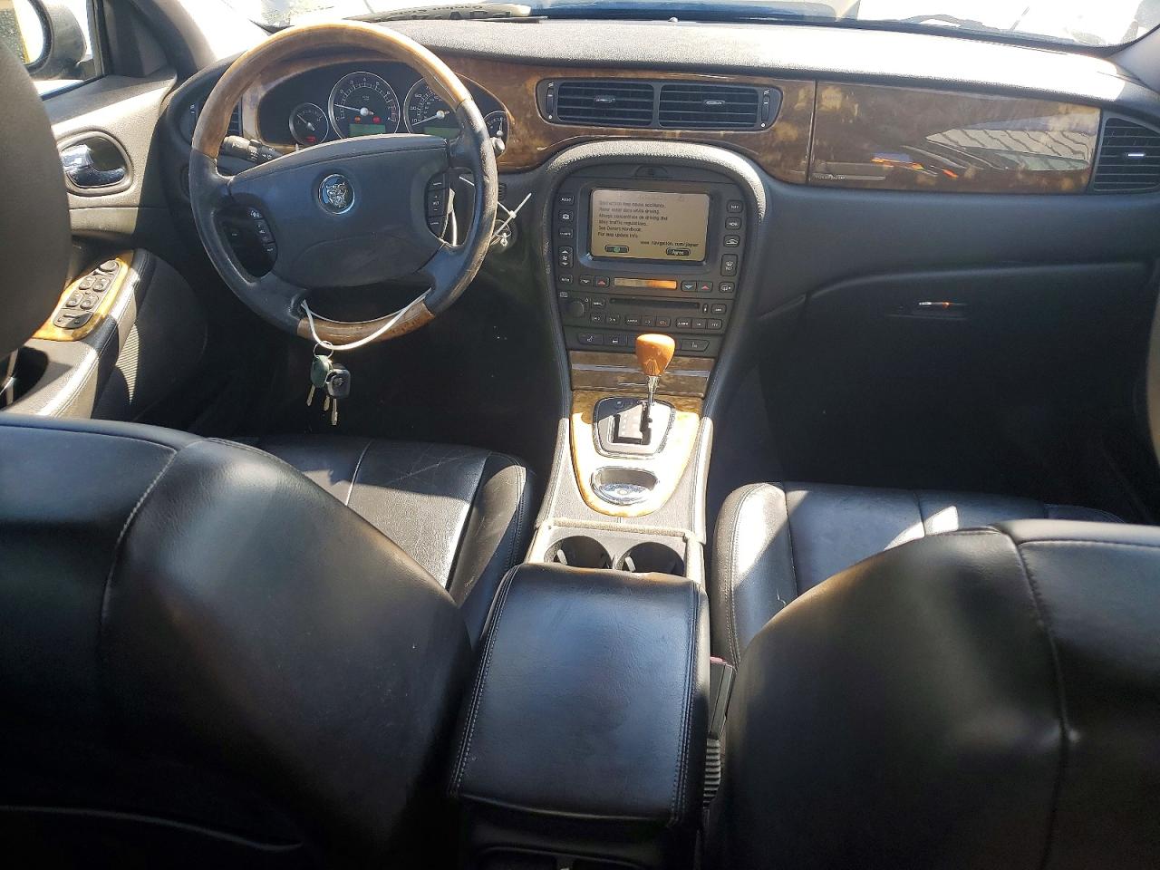 2005 Jaguar S-type 4.2 Silver vin: SAJWA01U25HN13592
