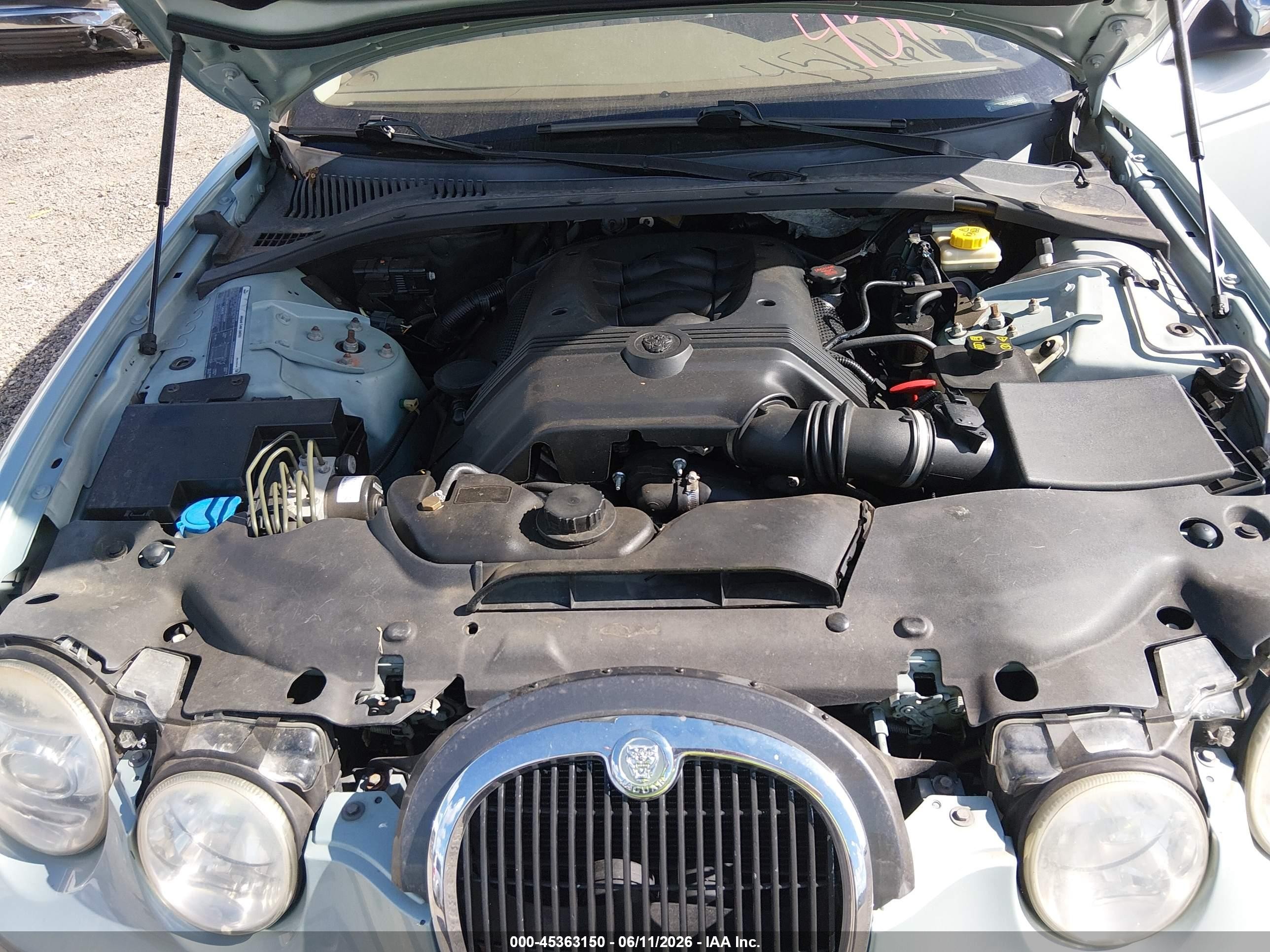 2005 Jaguar S-type 4.2l V8 Blue vin: SAJWA01U35HN25928