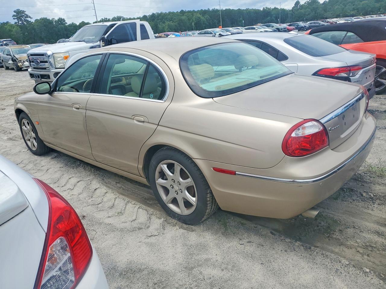 2005 Jaguar S-type 4.2 Желто-коричневый vin: SAJWA01U65HN18911