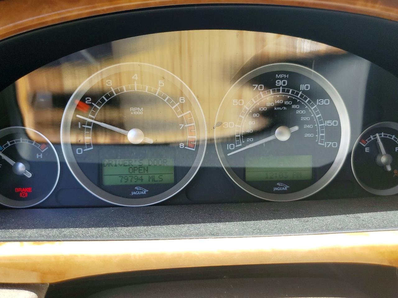 2005 Jaguar S-type 4.2 Желто-коричневый vin: SAJWA01U65HN18911