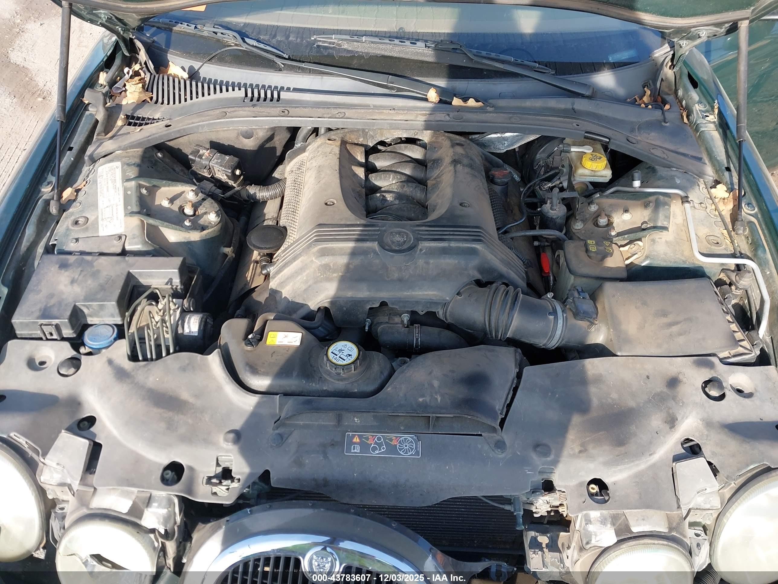 2005 Jaguar S-type 4.2l V8 Green vin: SAJWA01U75HN13555