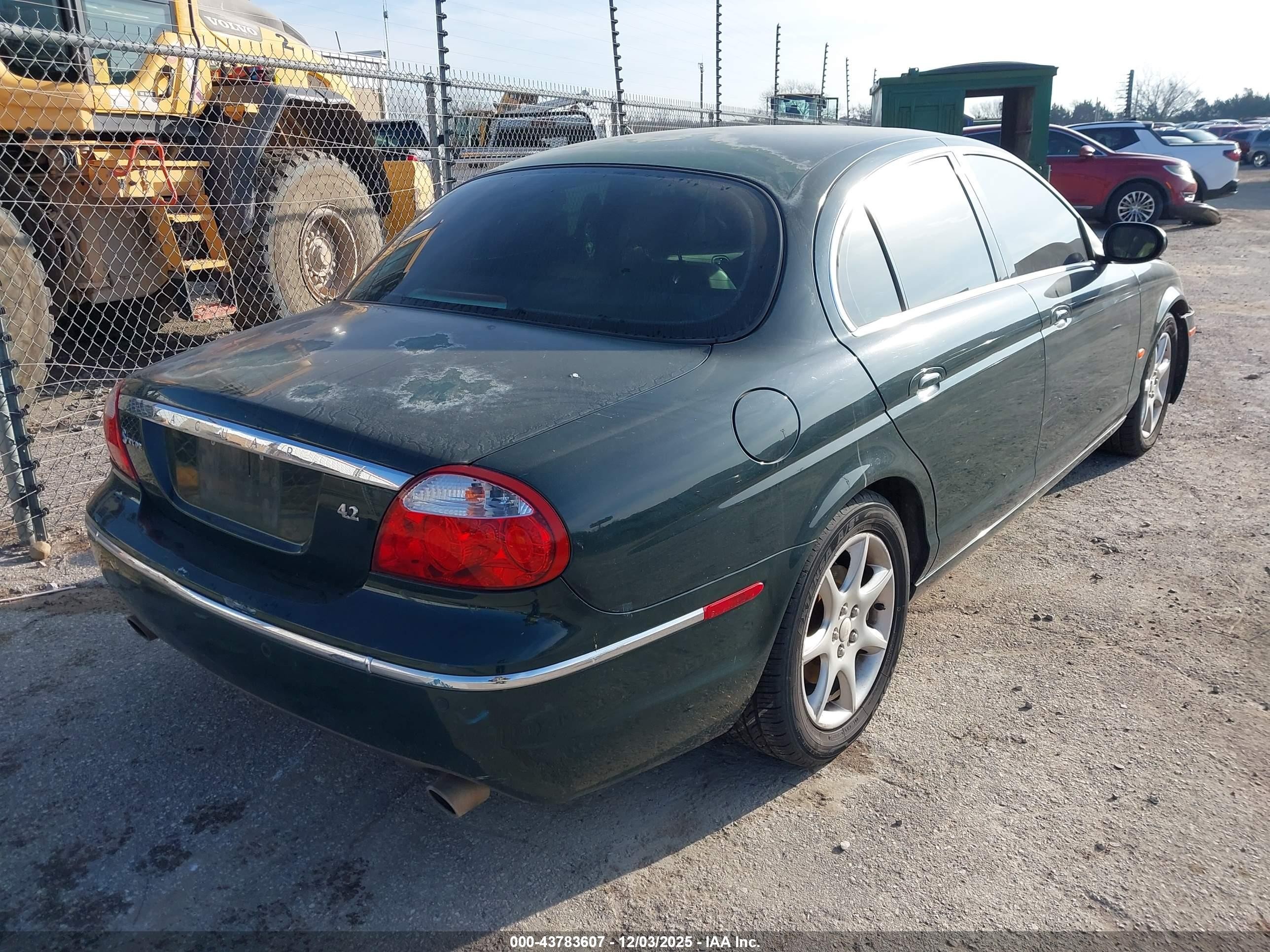 2005 Jaguar S-type 4.2l V8 Green vin: SAJWA01U75HN13555