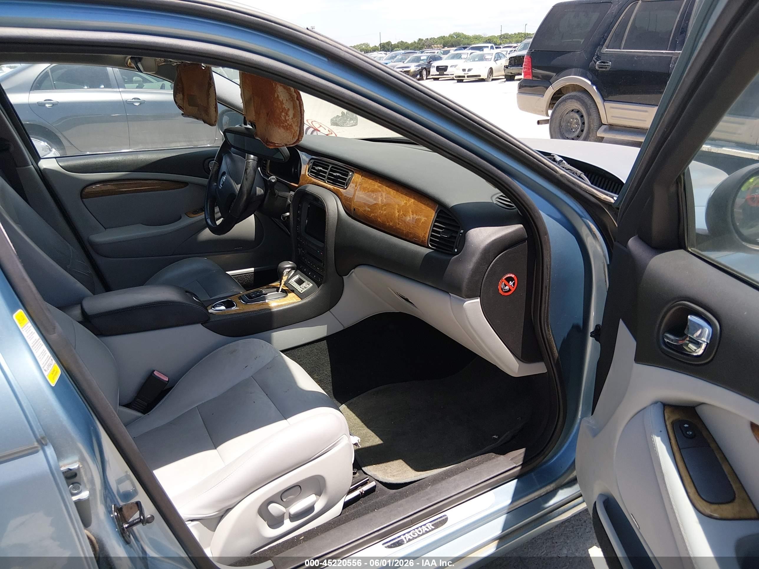 2006 Jaguar S-type 4.2l V8 R Light Blue vin: SAJWA03C261N64329